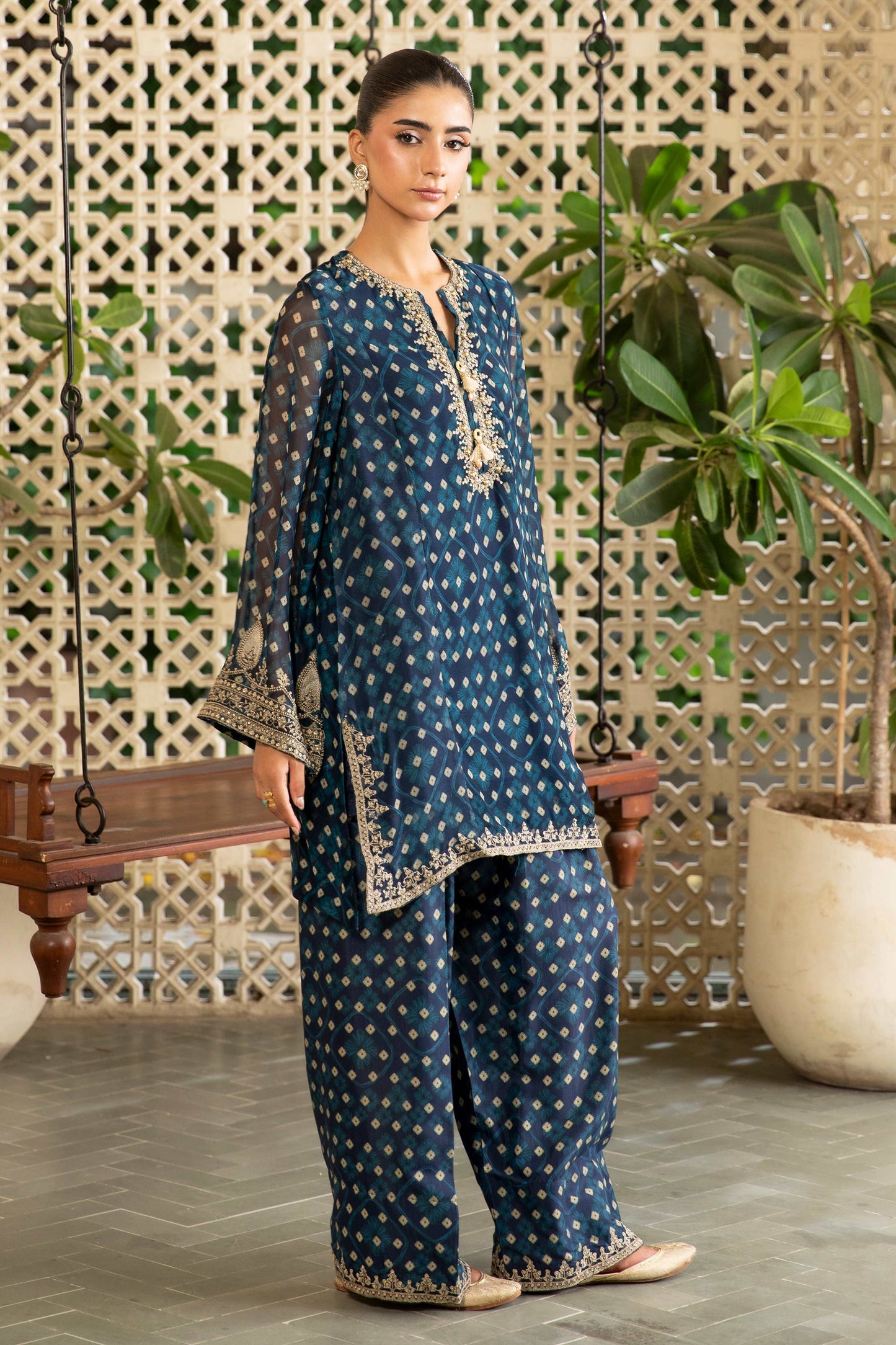 CHIFFON | EMBROIDERED