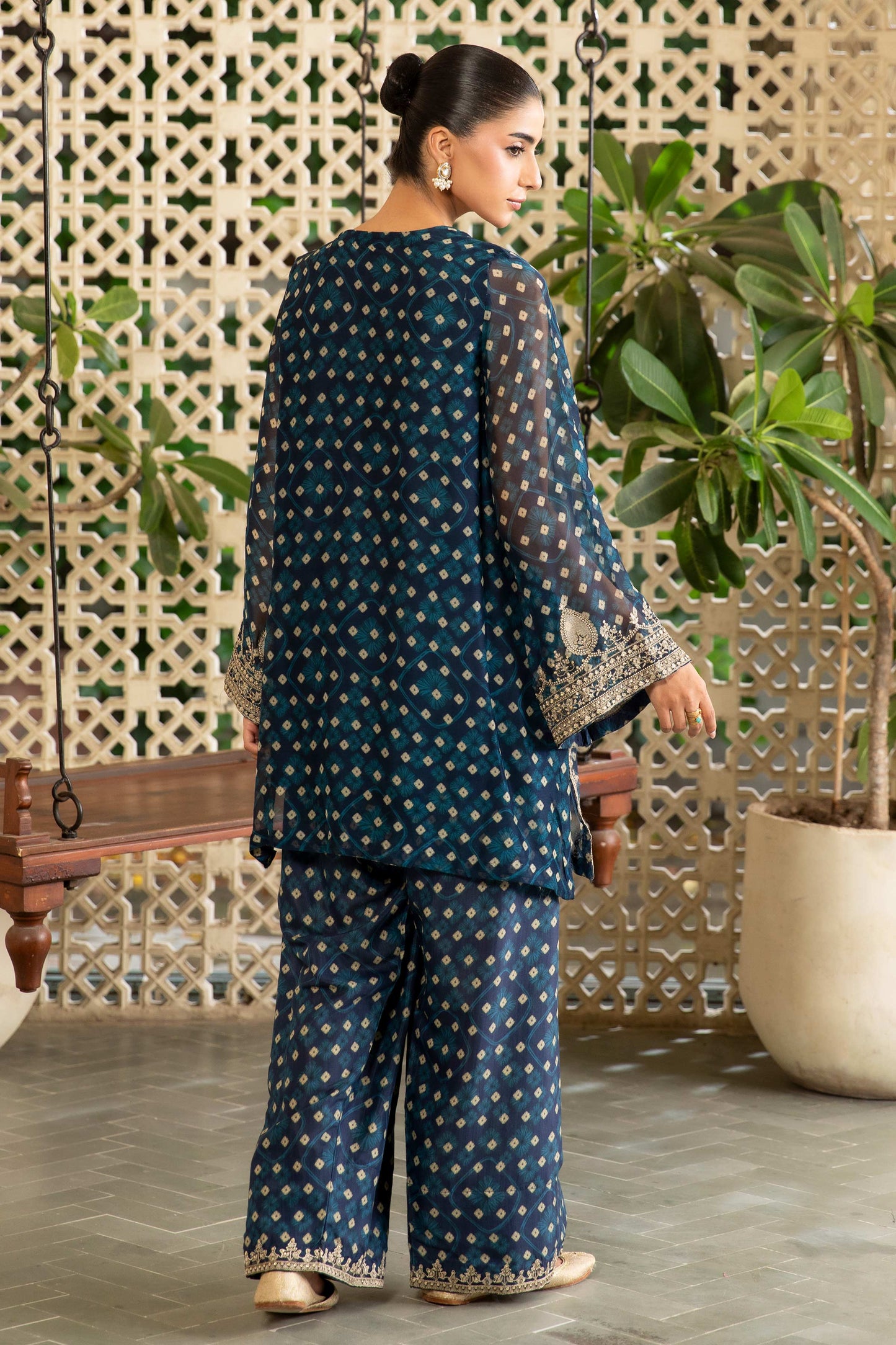 CHIFFON | EMBROIDERED