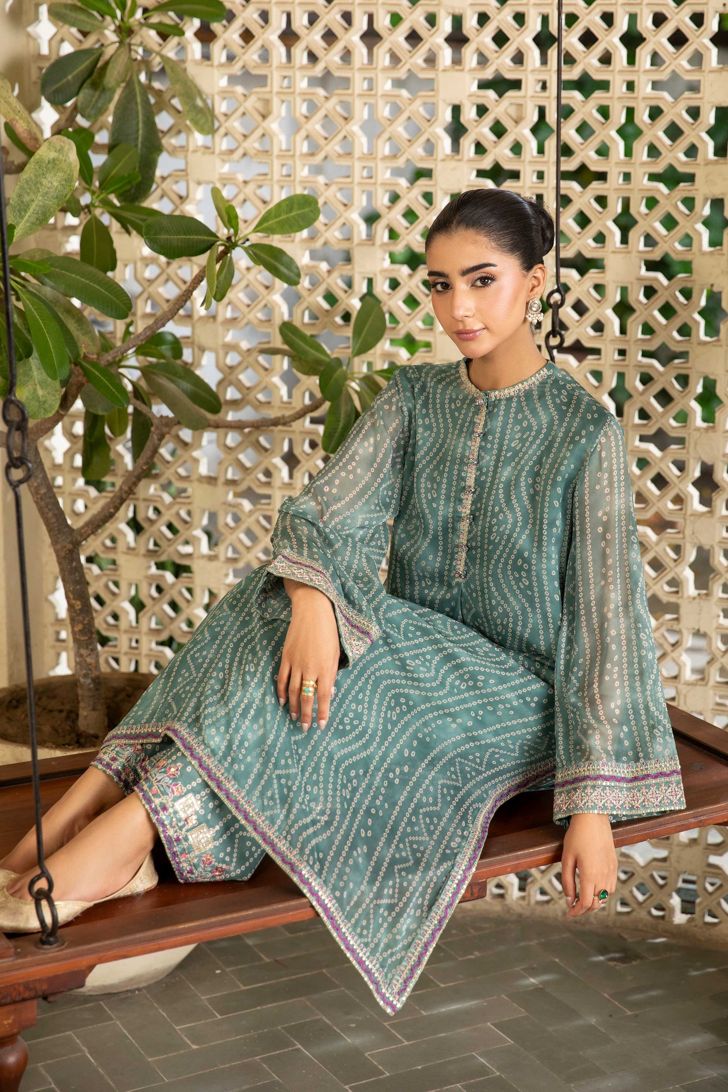 CRINKLE CHIFFON | EMBROIDERED