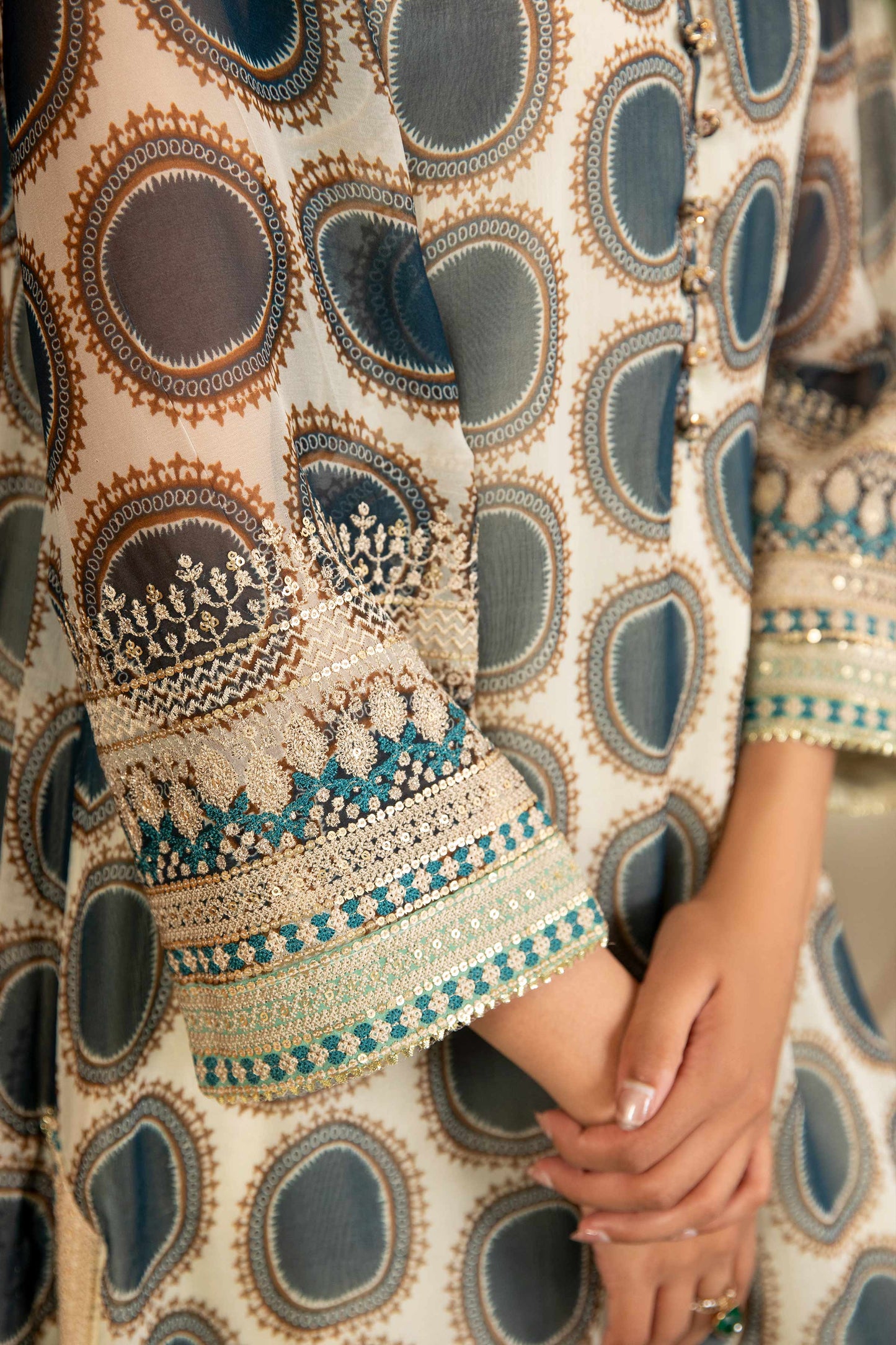 CHIFFON | EMBROIDERED