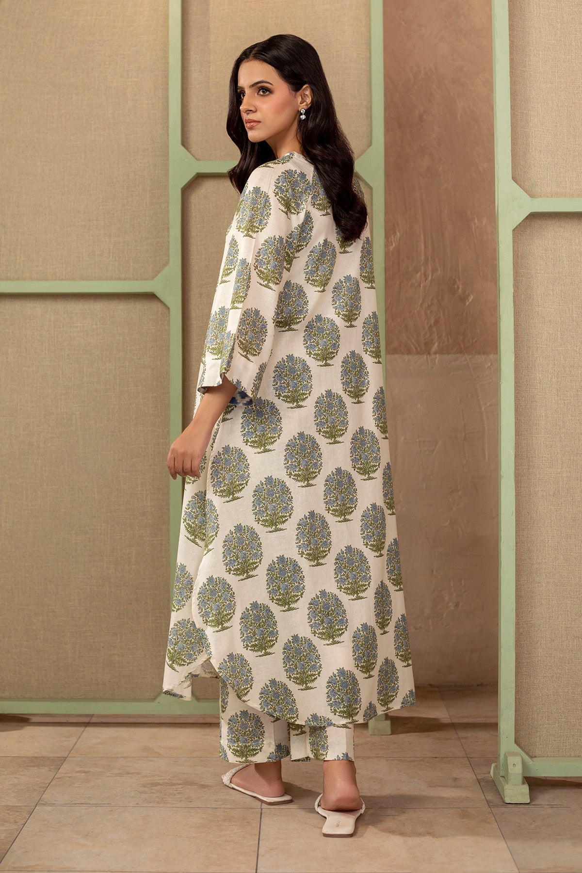 2 Piece - Printed Khaddar Suit - KPW25-P3679