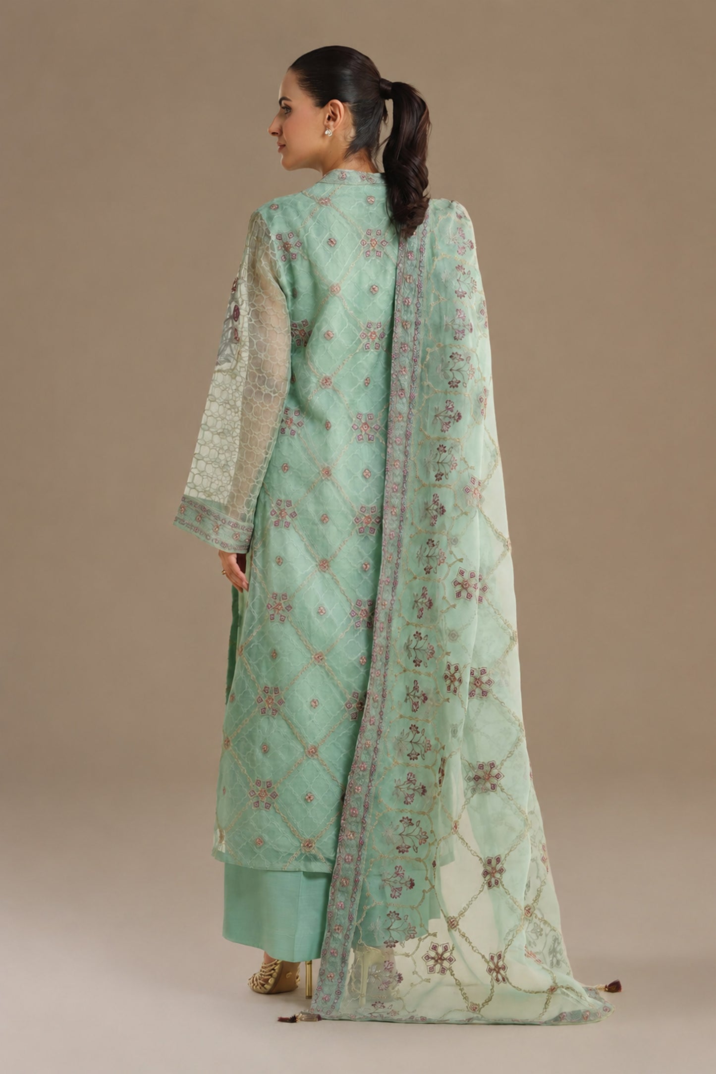 ORGANZA  |  EMBROIDERED