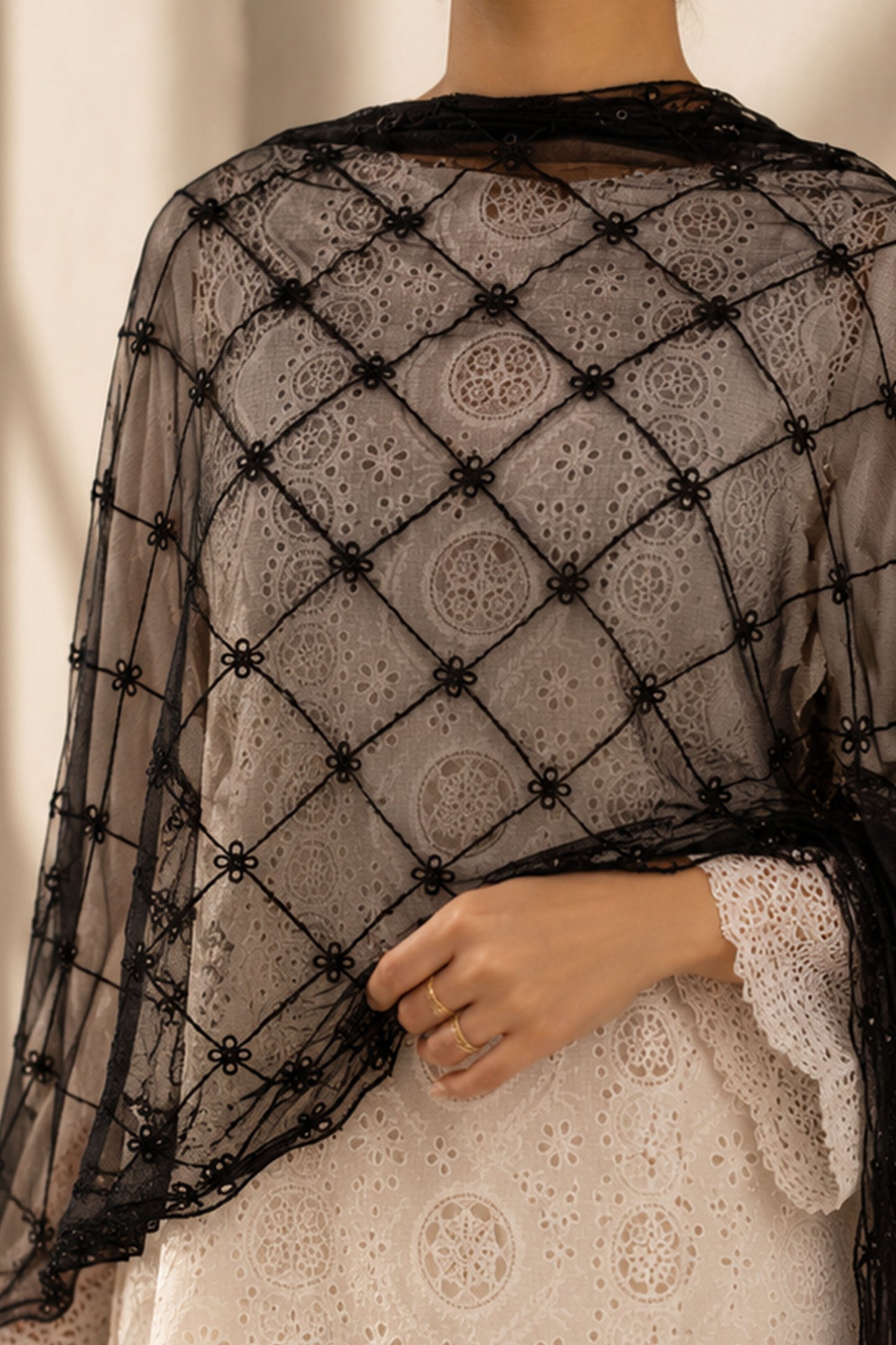CHERRY NET | EMBROIDERED