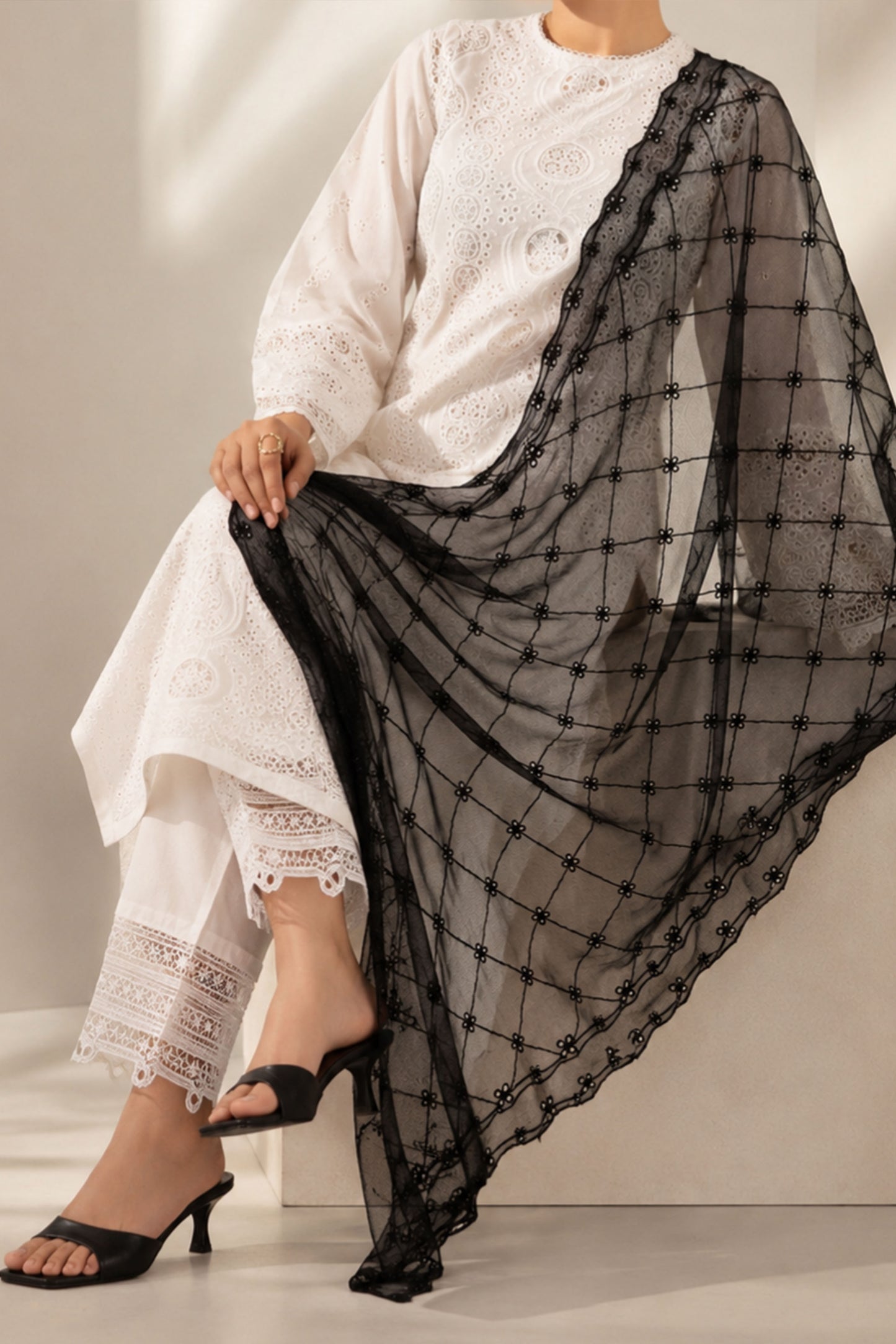 CHERRY NET | EMBROIDERED