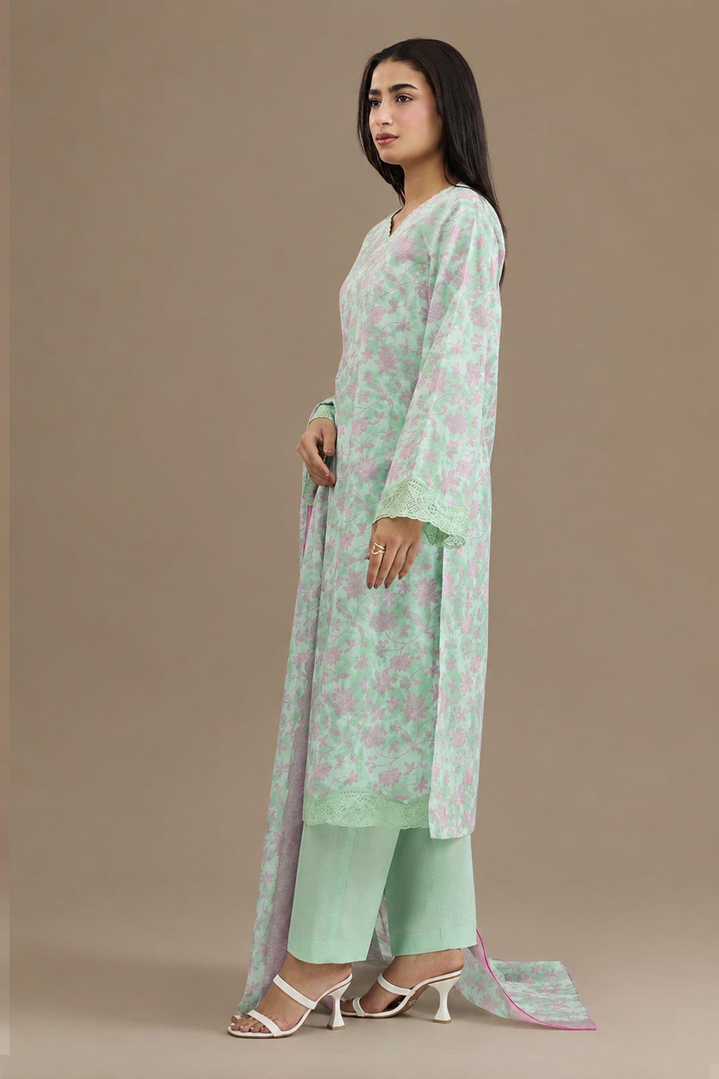LAWN | EMBROIDERED