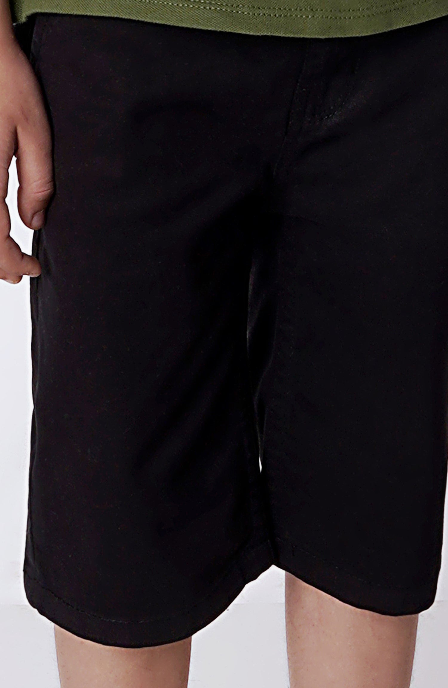 Basic Knee Length Shorts - BNDS701B124 - Shop Now at Leisure Club