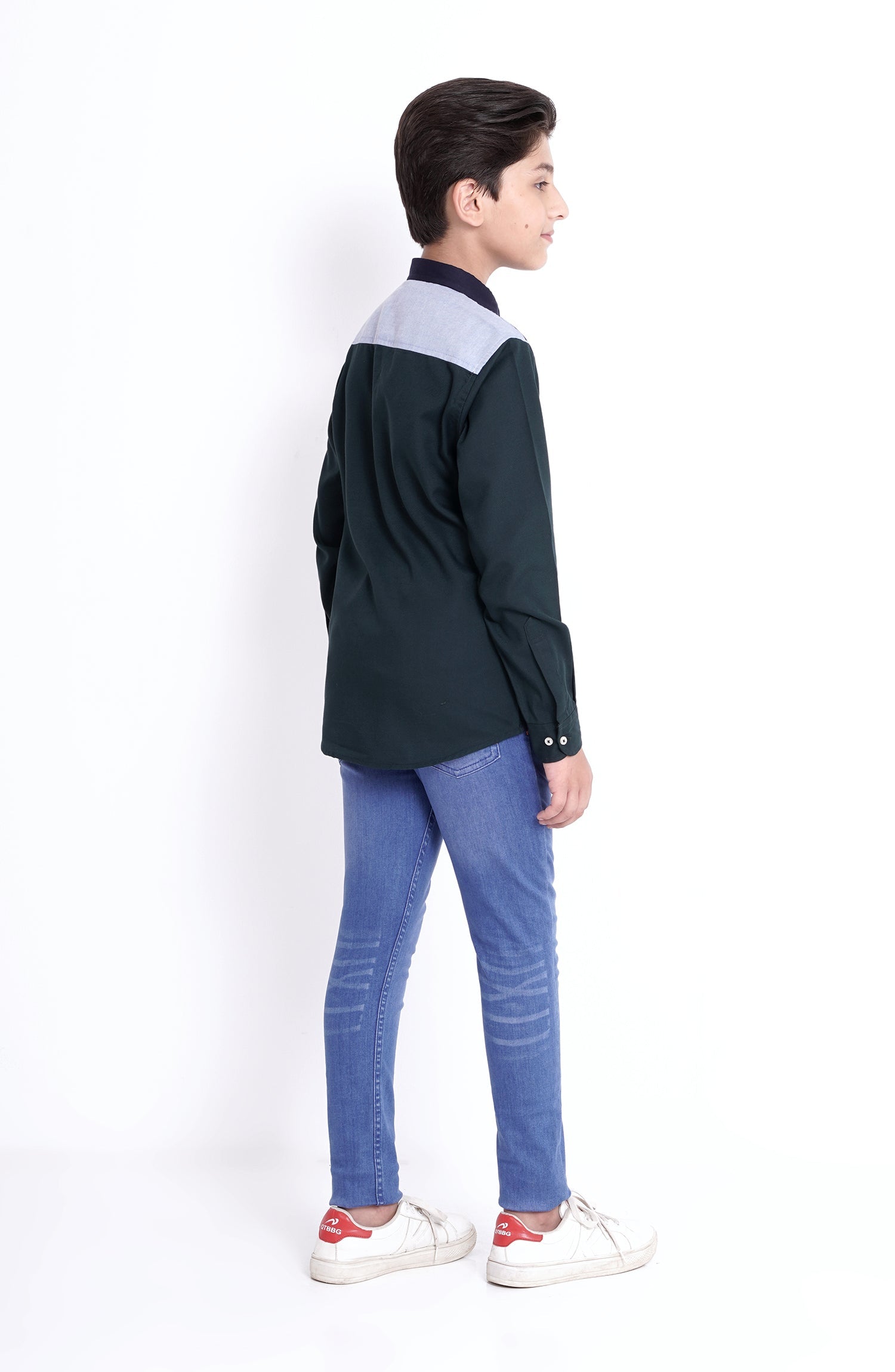 Colar Block Oxford Shirt - BW903323 - Shop Now at Leisure Club