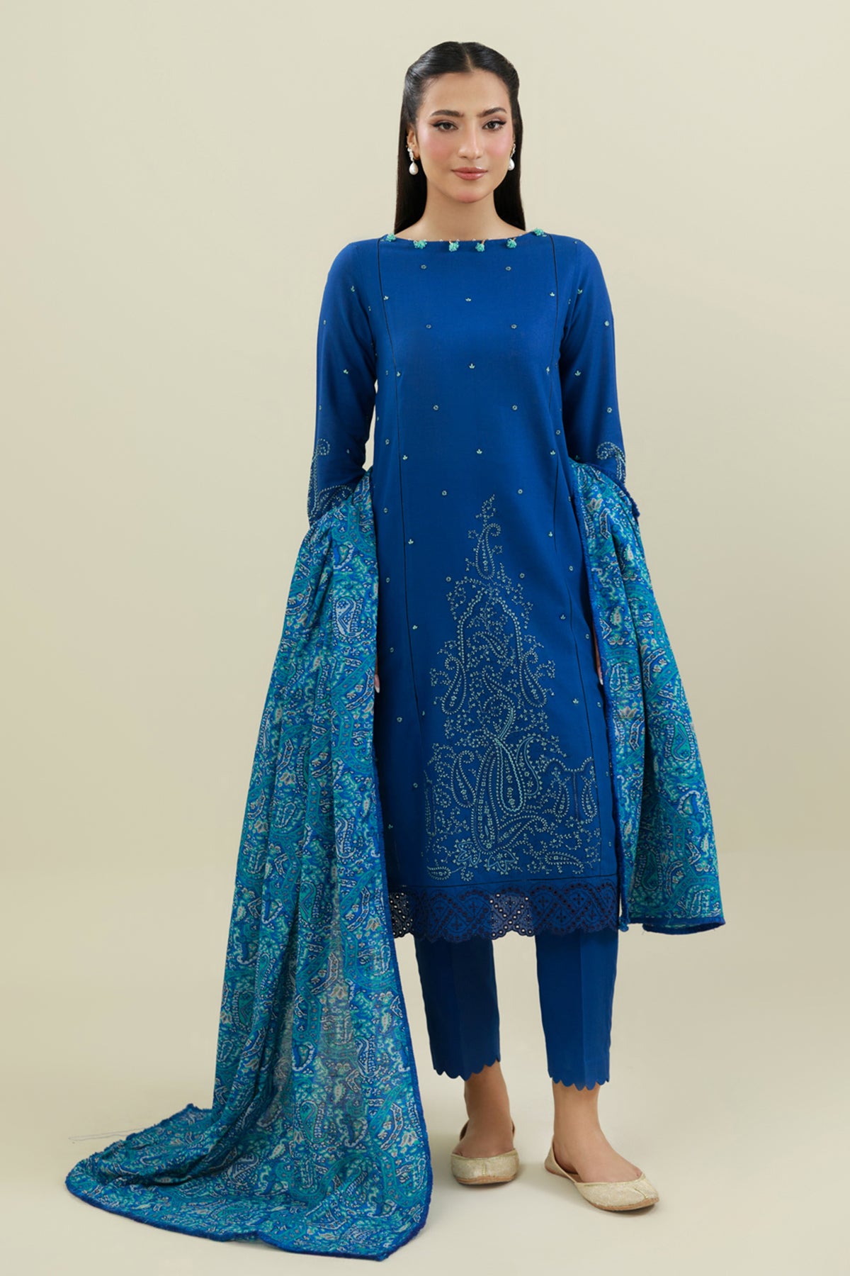 3 Piece - Embroidered Khaddar Suit - C6046-1 - Shop Now at Kayseria