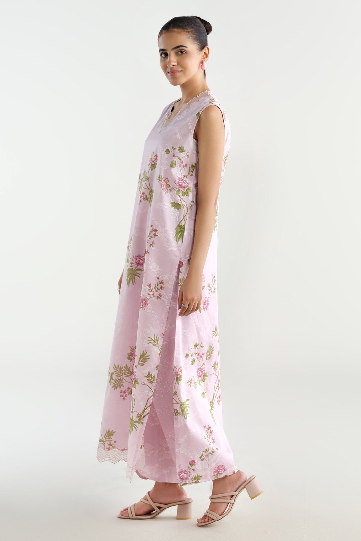 2 Piece - Printed & Embroidered Lawn Suit - C6206 - Shop Now at Kayseria
