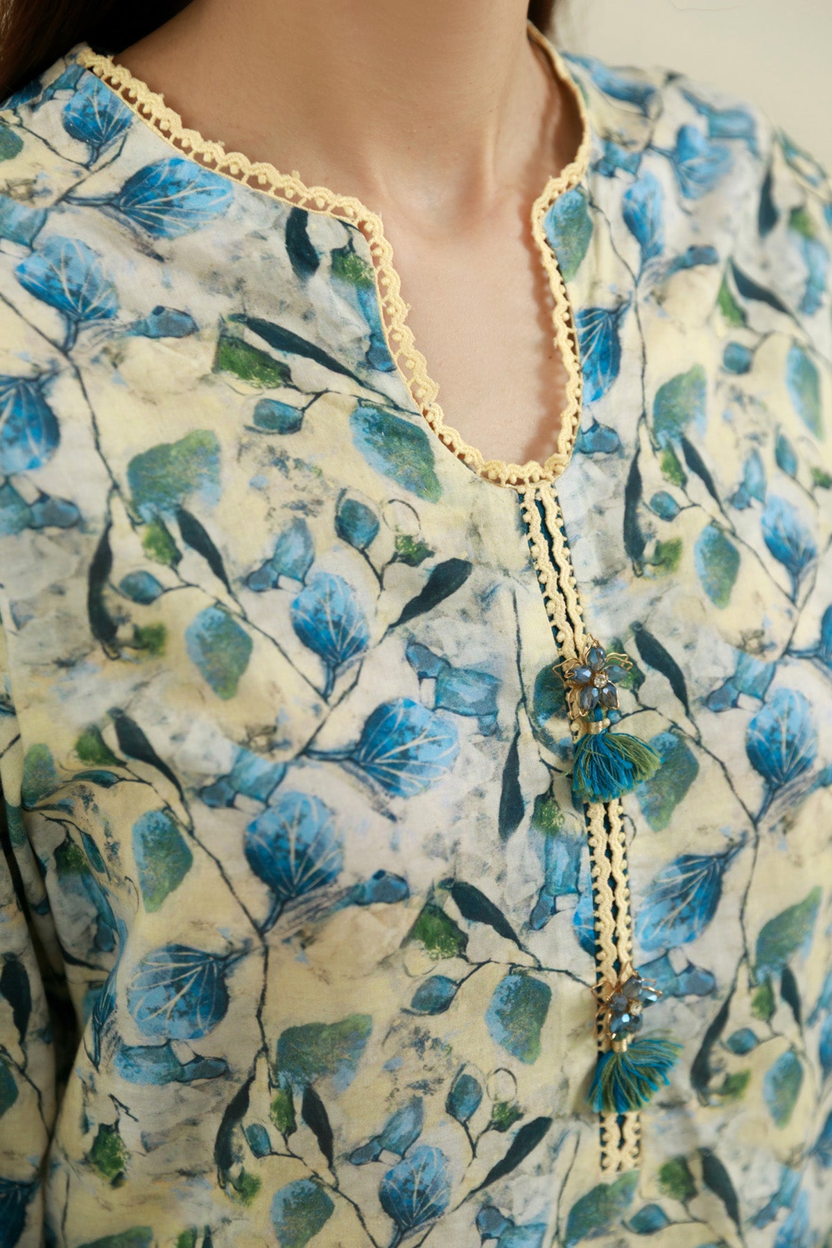 LAWN  |  EMBROIDERED - Shop Now at Kayseria