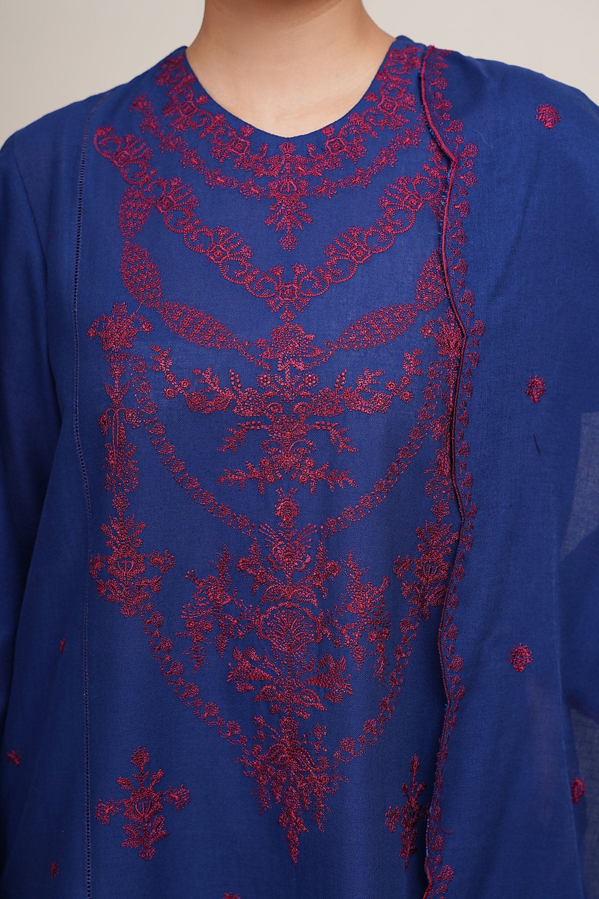 3 Piece - Embroidered Suit - C6359 - Shop Now at Kayseria