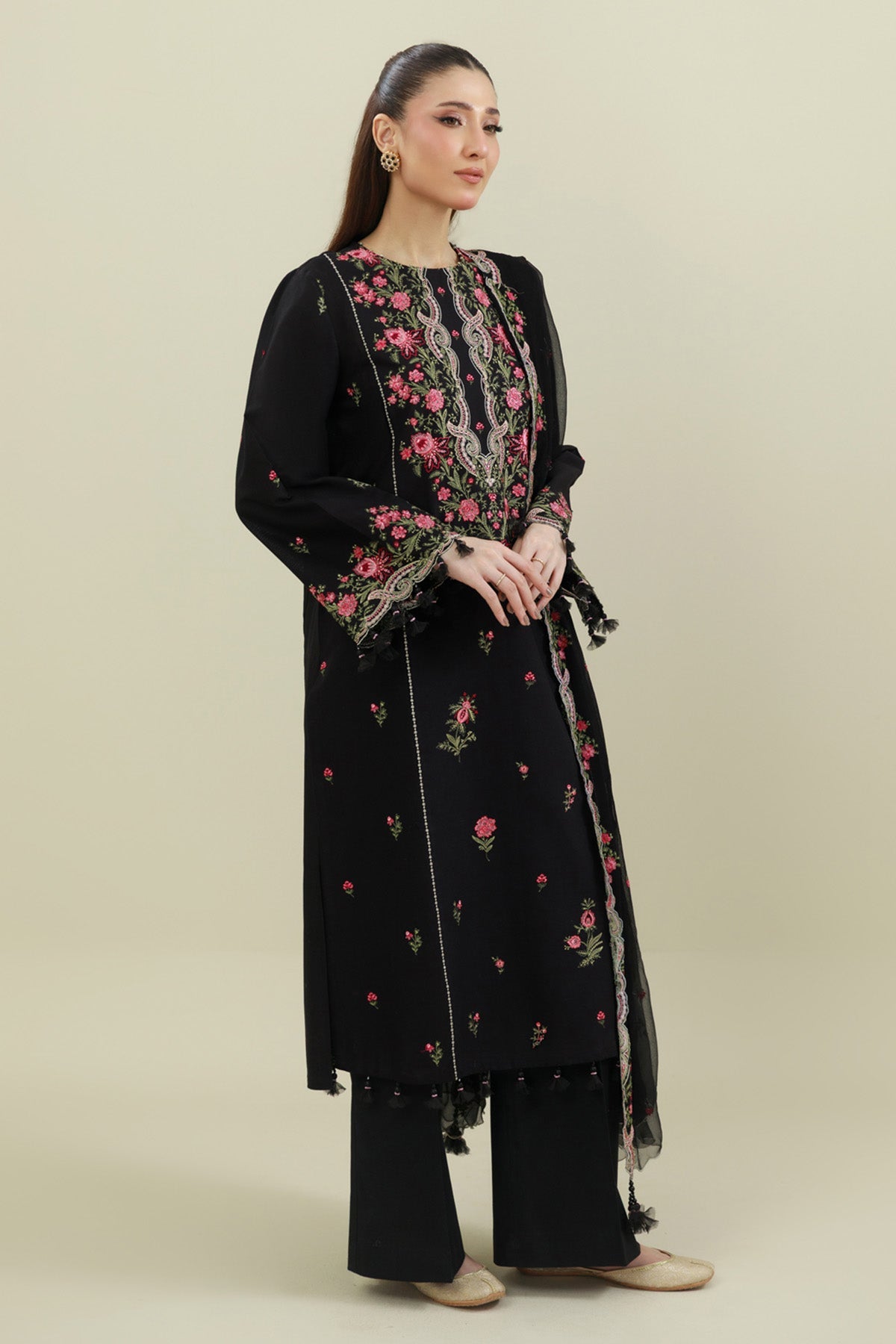 3 Piece - Embroidered Suit - C6384 - Shop Now at Kayseria