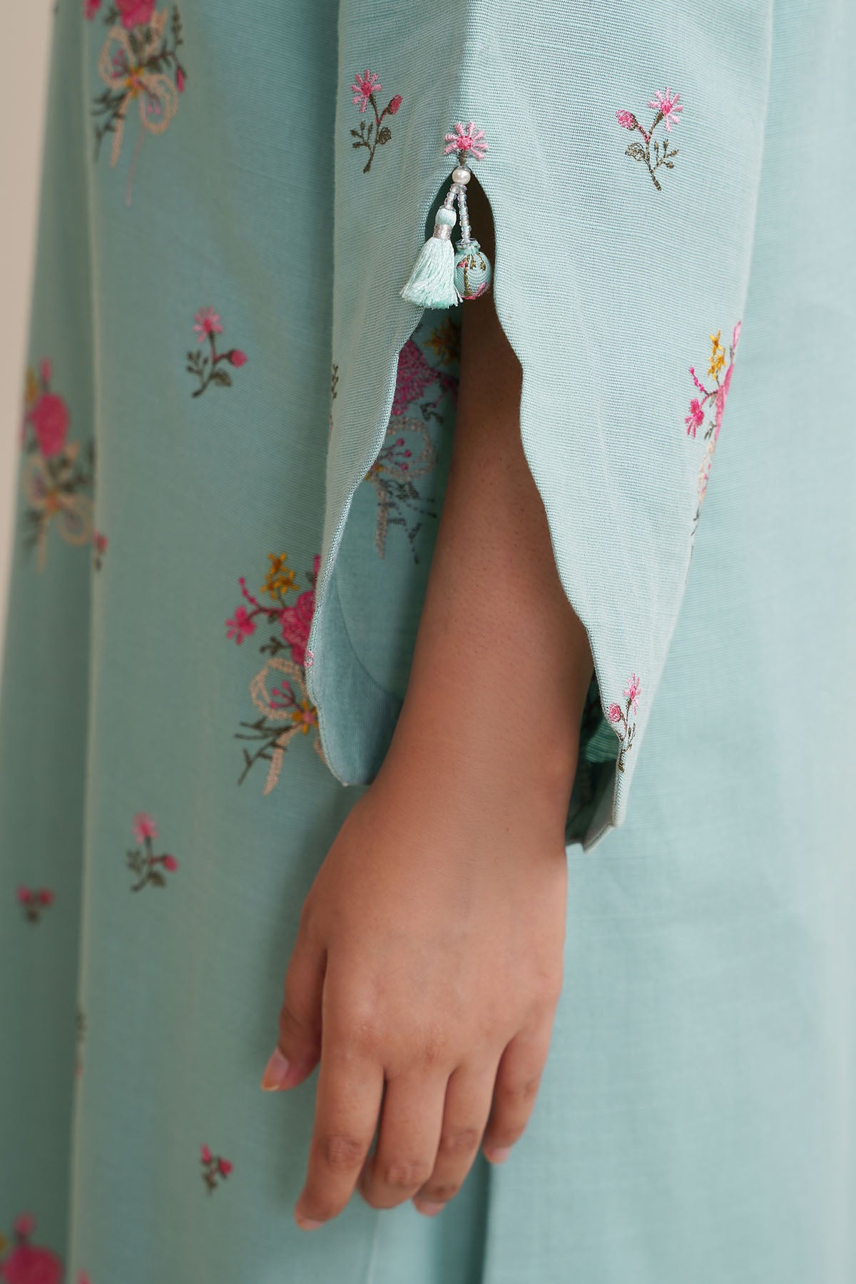 KHADDAR  |  EMBROIDERED