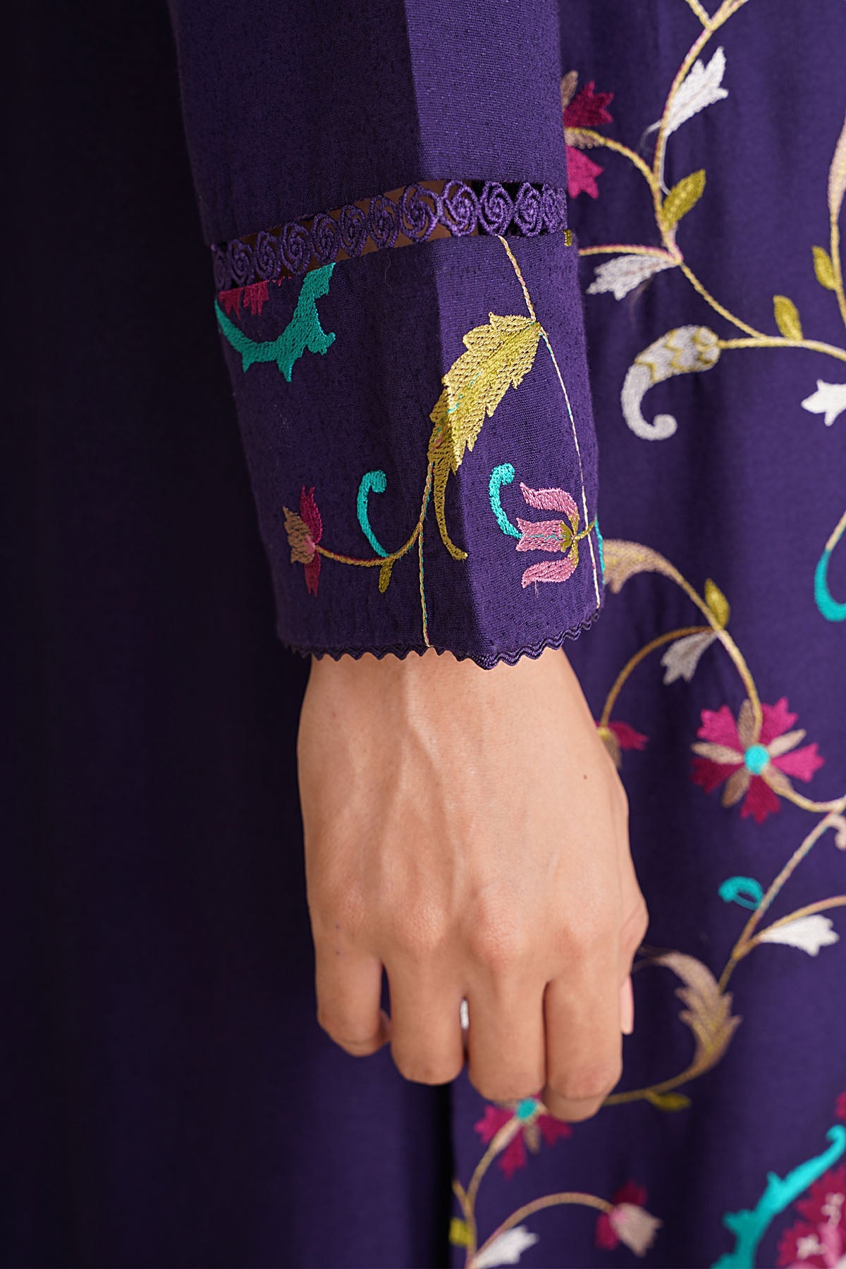 3 Piece - Embroidered Suit - C6393 - Shop Now at Kayseria