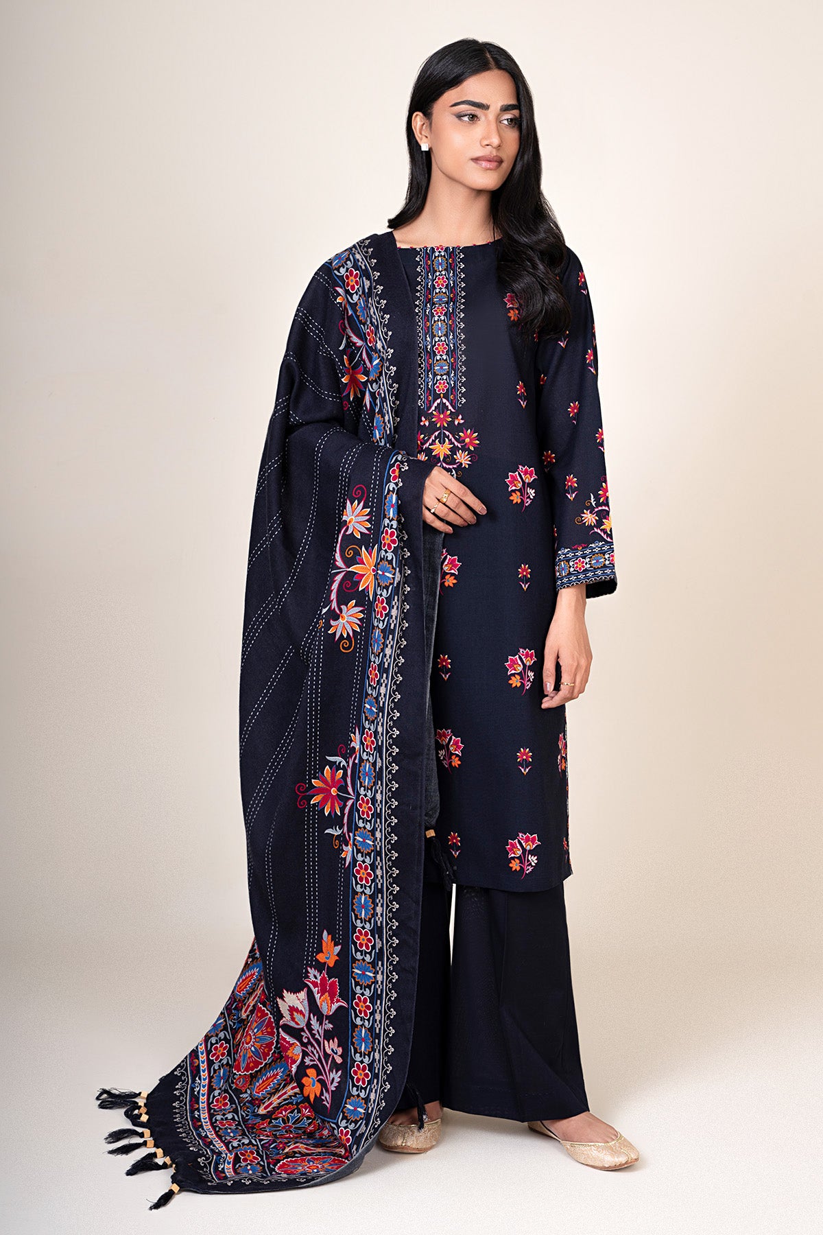 3 Piece - Printed Khaddar Suit - C6395 - Shop Now at Kayseria