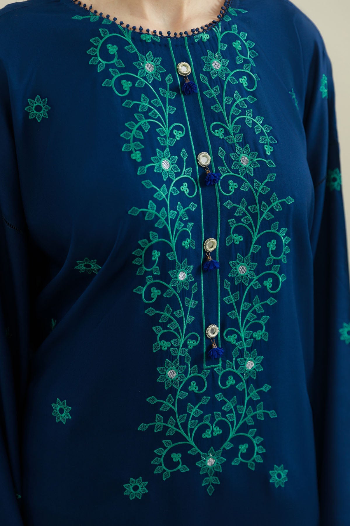 2 Piece - Embroidered Suit - C6405 - Shop Now at Kayseria