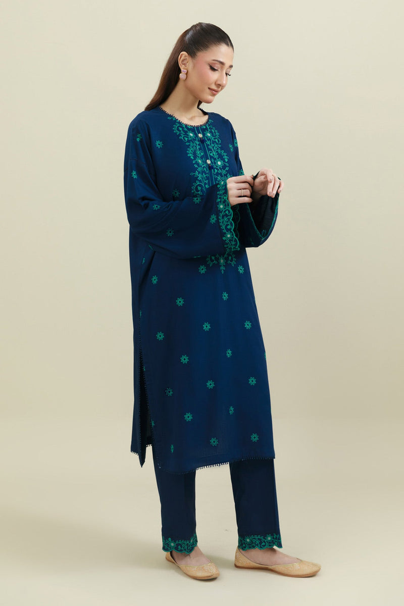 2 Piece - Embroidered Suit - C6405 - Shop Now at Kayseria