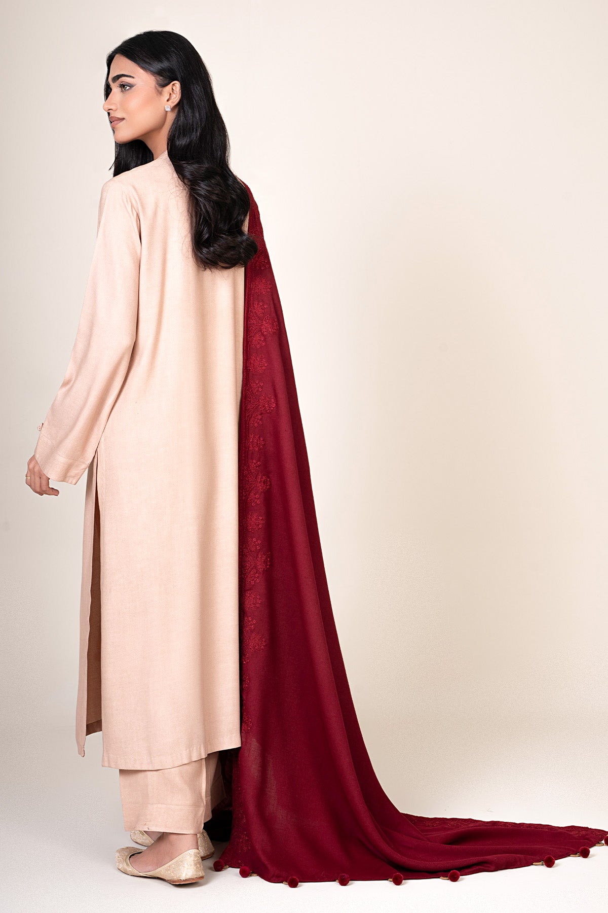 Embroidered Swati Wool Dupatta - C6414 - Shop Now at Kayseria