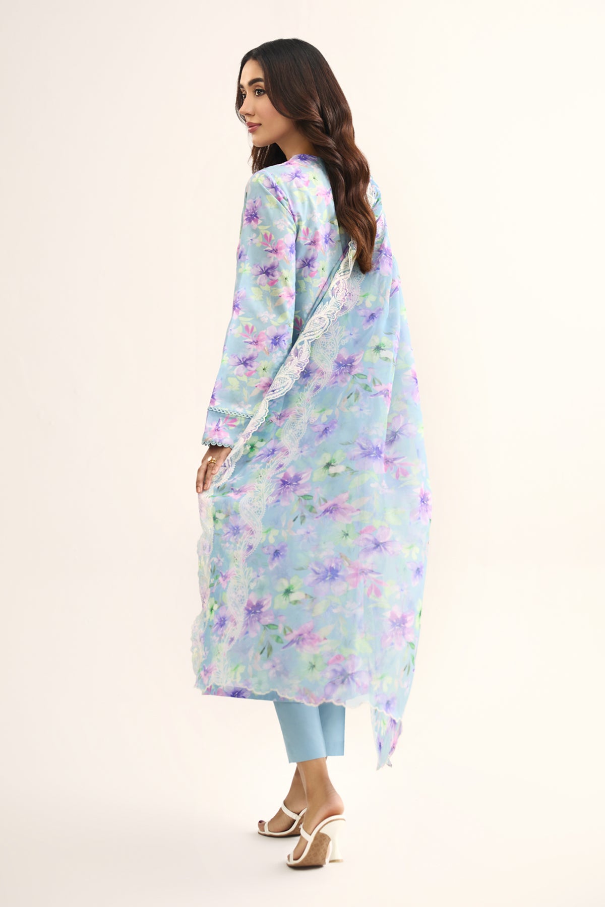 LAWN  |  EMBROIDERED - Shop Now at Kayseria