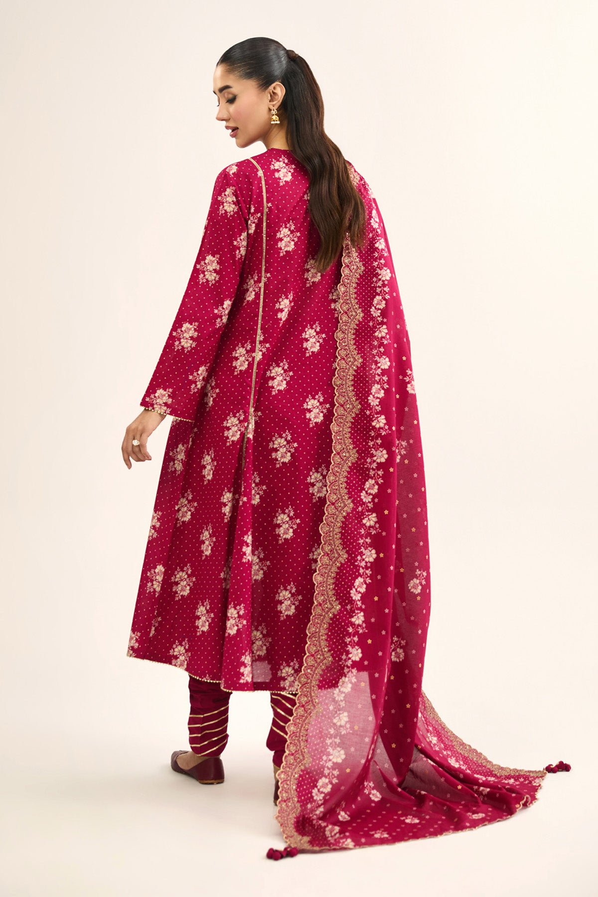 LAWN  |  EMBROIDERED - Shop Now at Kayseria