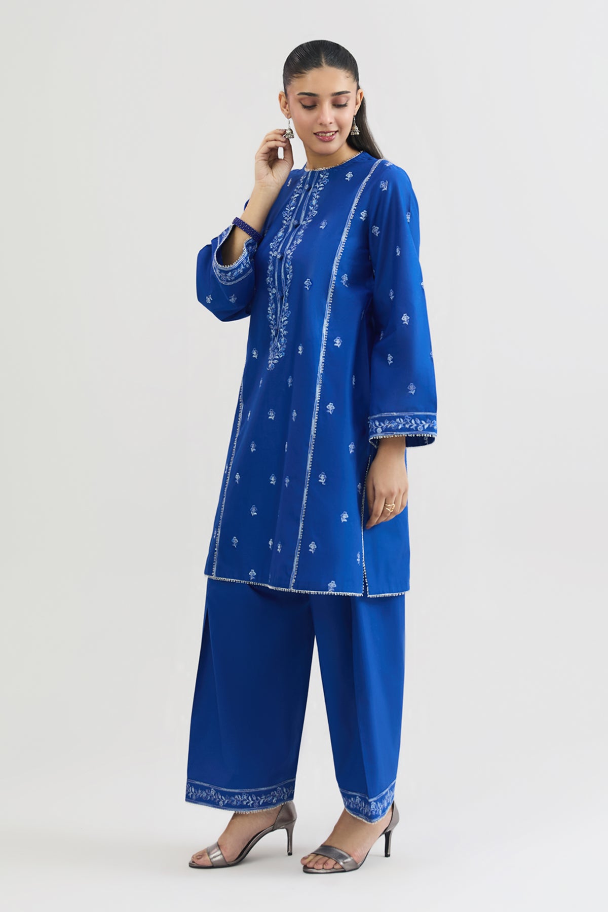 LAWN | EMBROIDERED - Shop Now at Kayseria