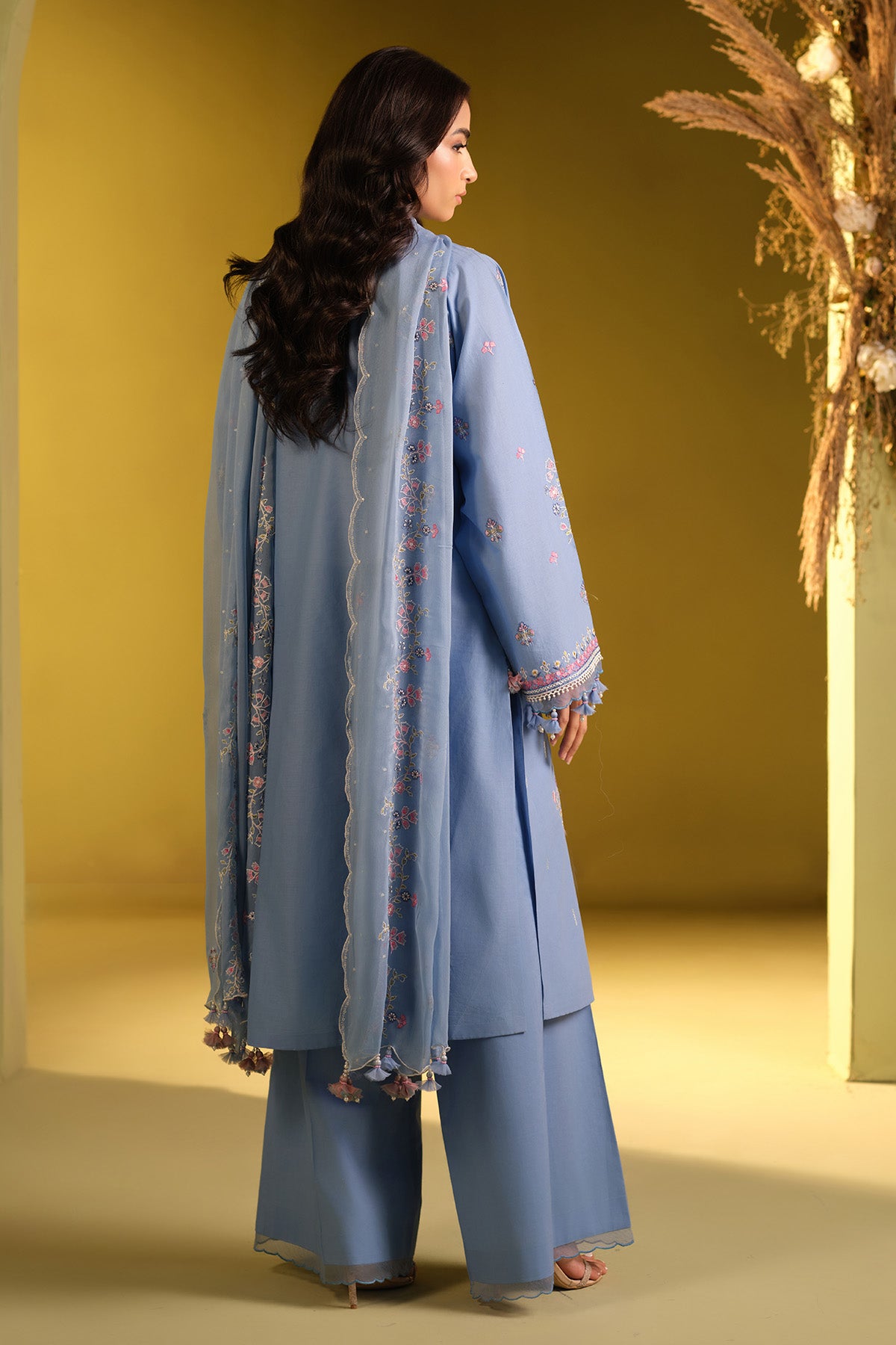 LAWN  |  EMBROIDERED - Shop Now at Kayseria