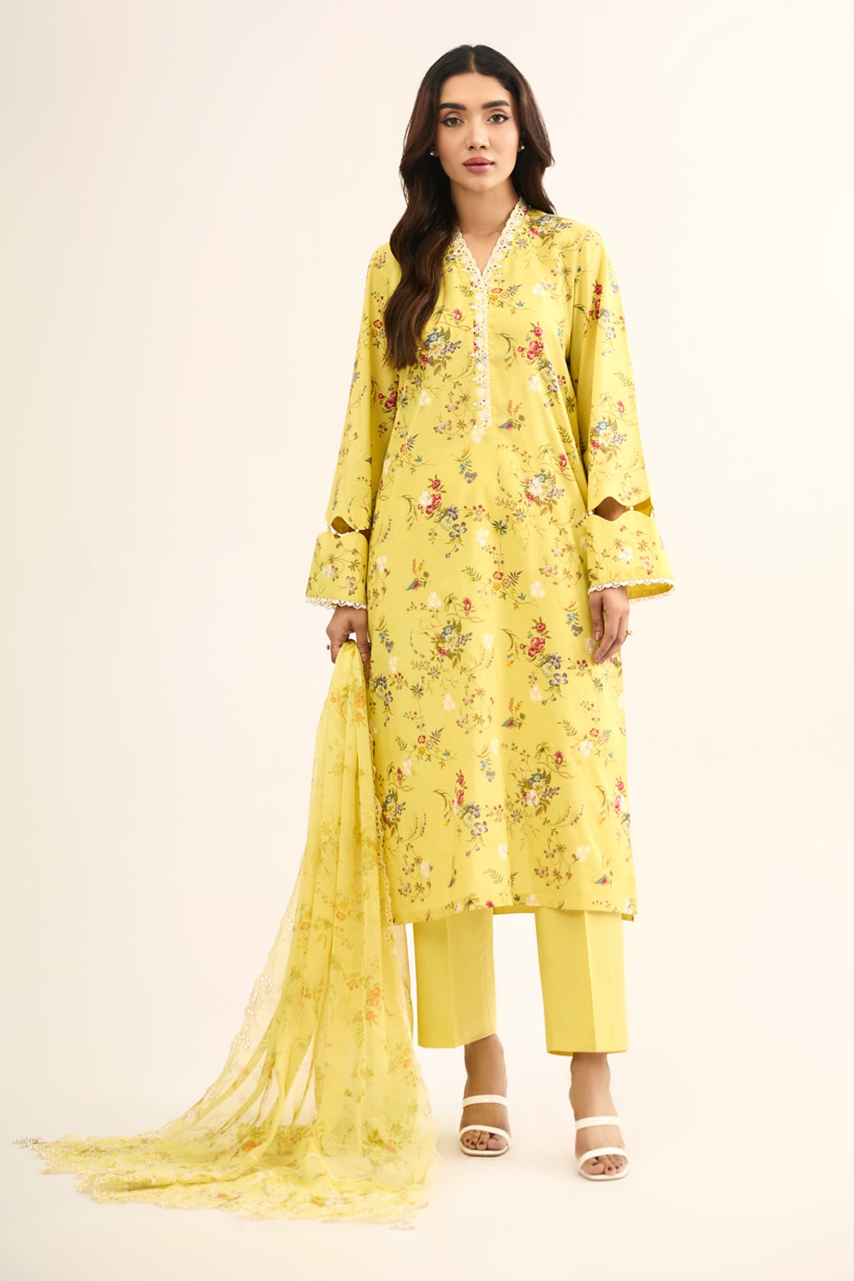 LAWN  |  EMBROIDERED - Shop Now at Kayseria
