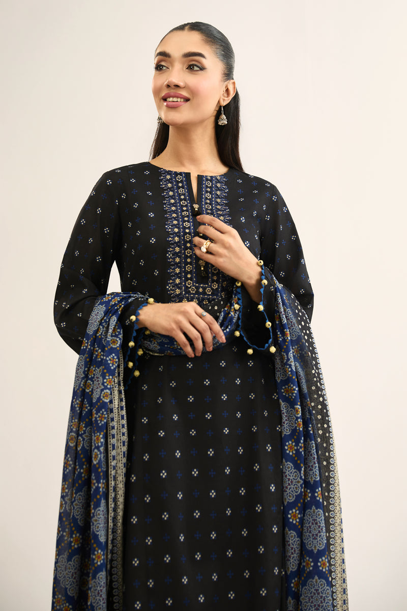 LAWN  |  EMBROIDERED - Shop Now at Kayseria