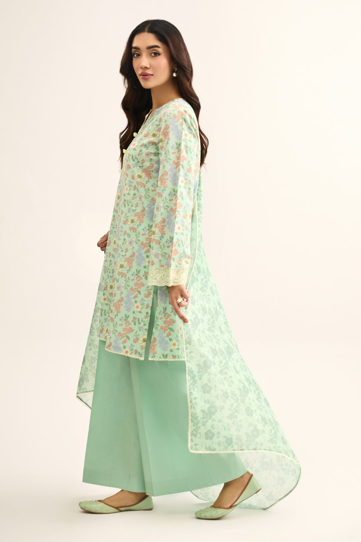LAWN | EMBROIDERED - Shop Now at Kayseria