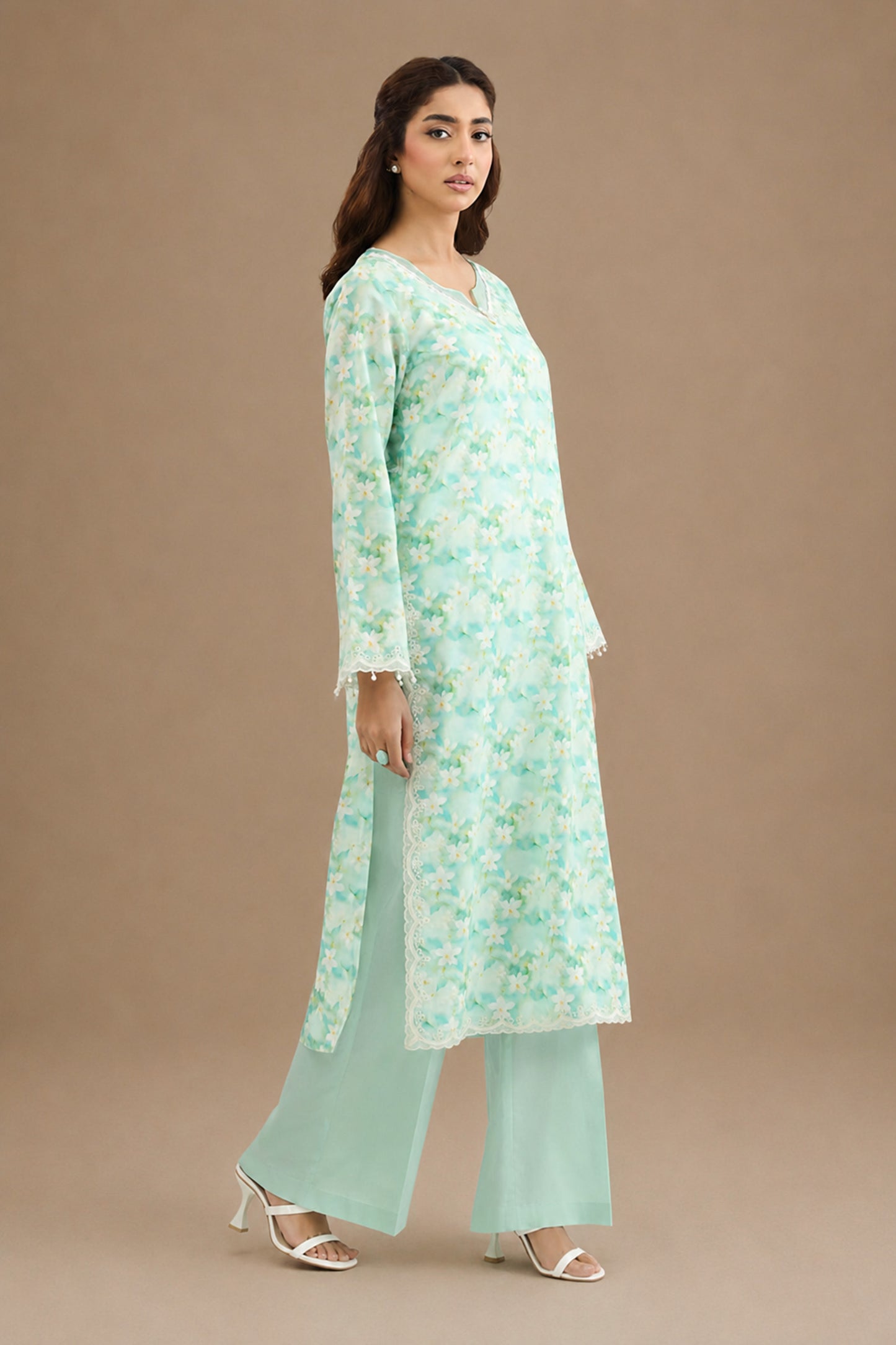 LAWN | EMBROIDERED