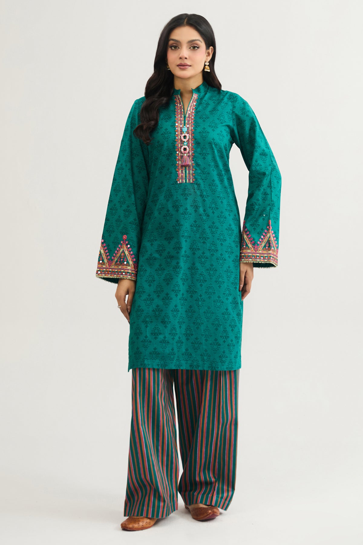 LAWN | EMBROIDERED - Shop Now at Kayseria