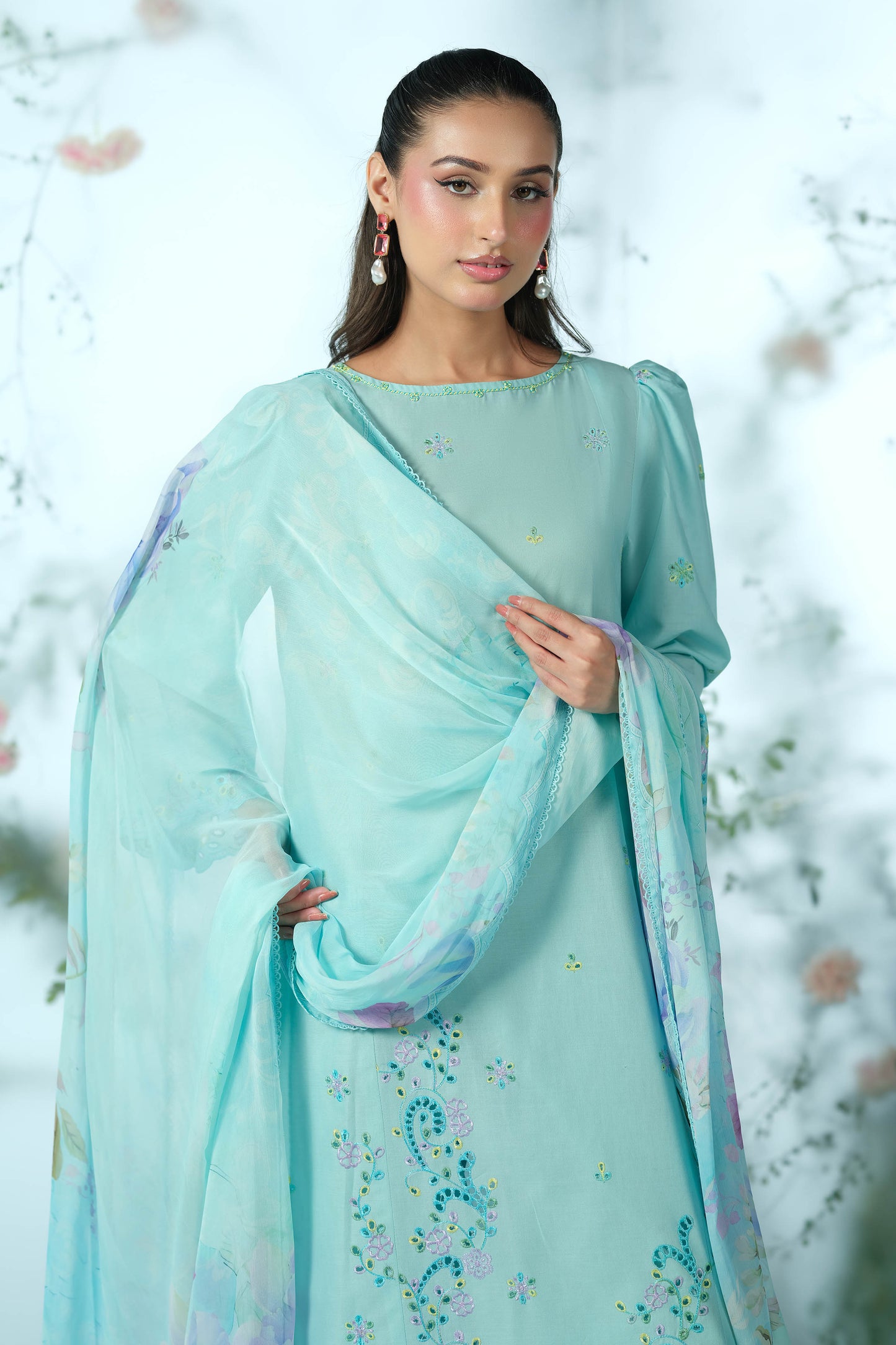 LAWN | EMBROIDERED