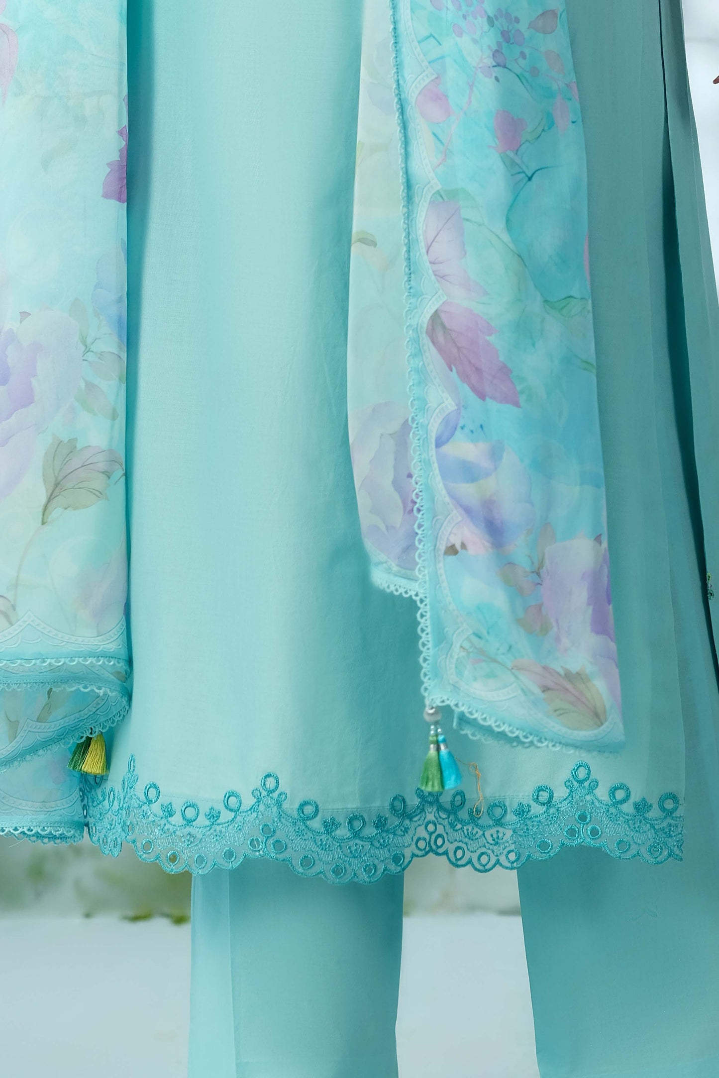 LAWN | EMBROIDERED