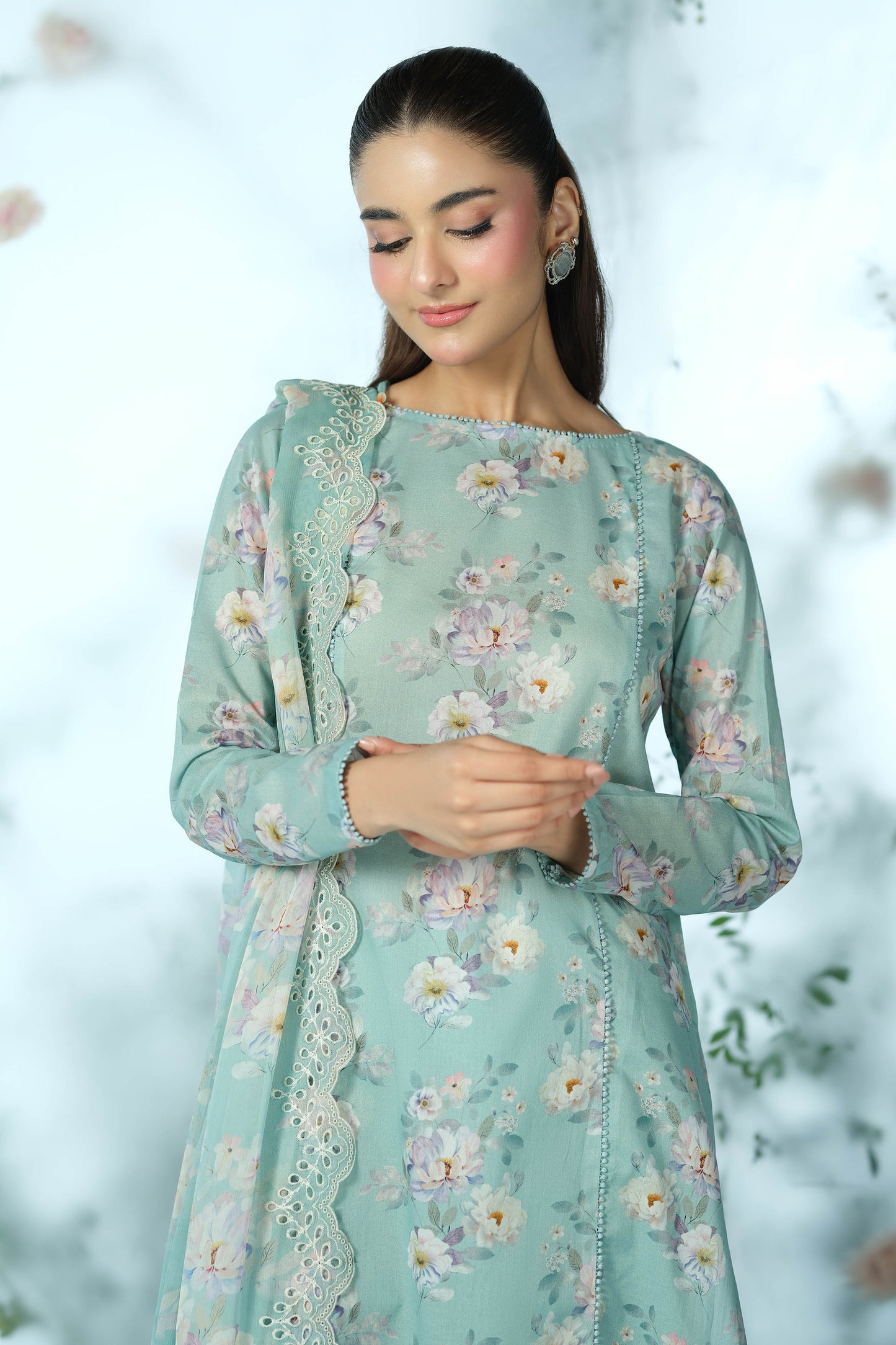 LAWN | EMBROIDERED