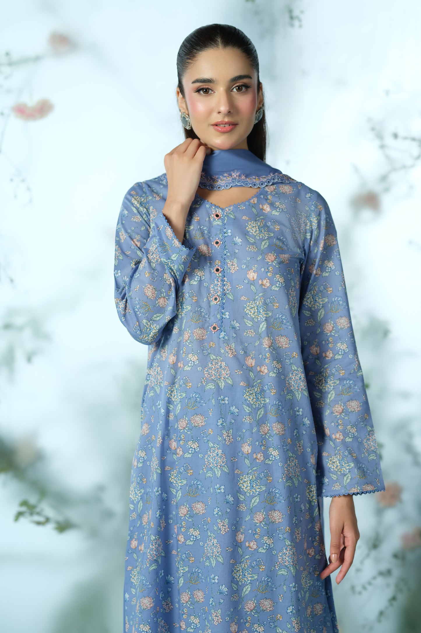 LAWN | EMBROIDERED