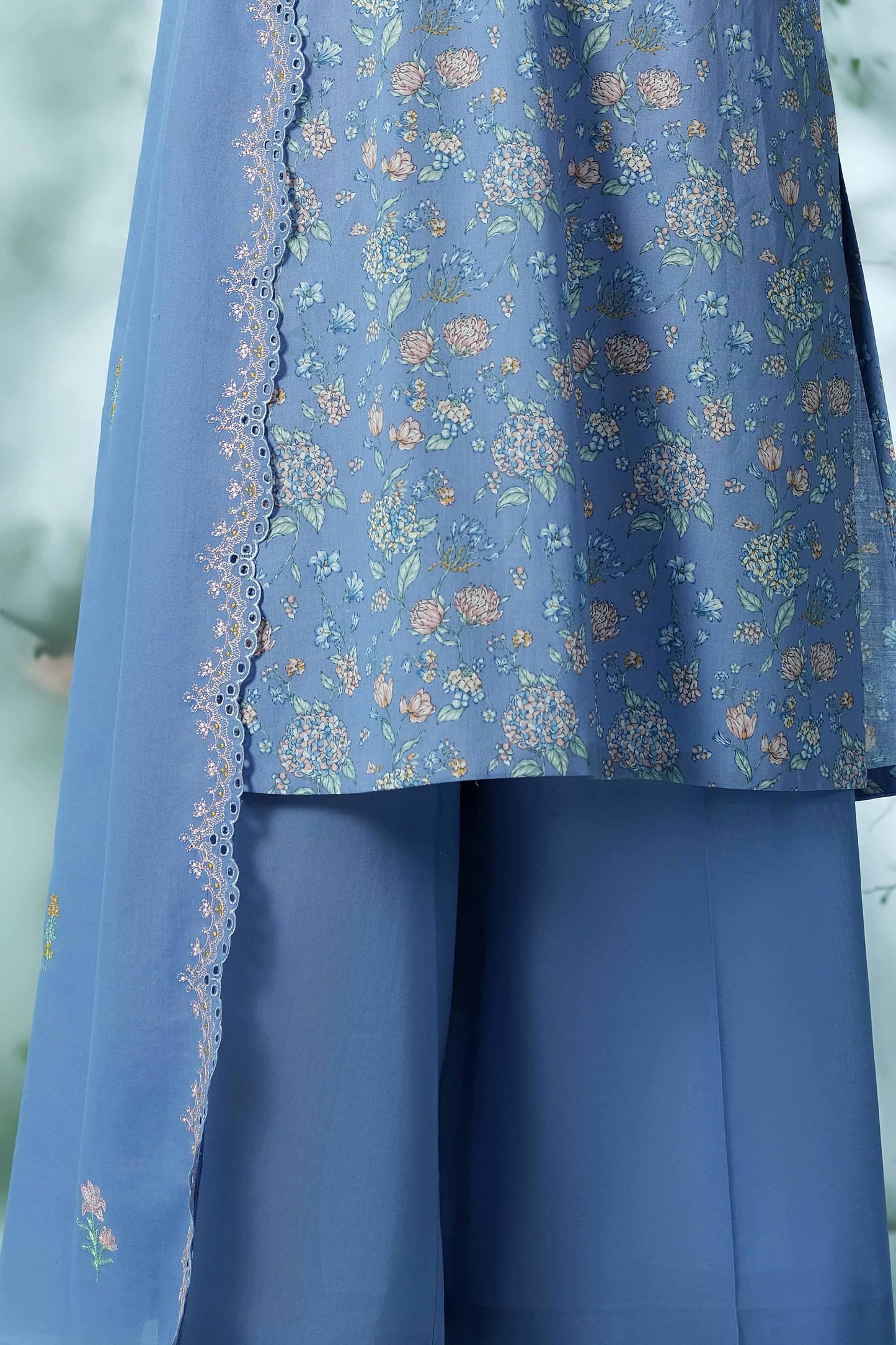 LAWN | EMBROIDERED