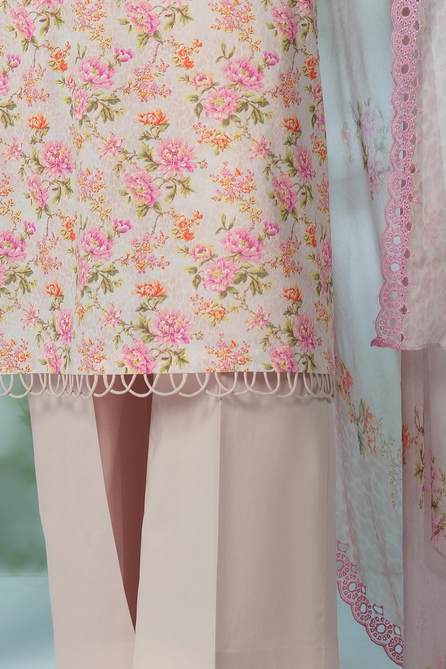 LAWN | EMBROIDERED