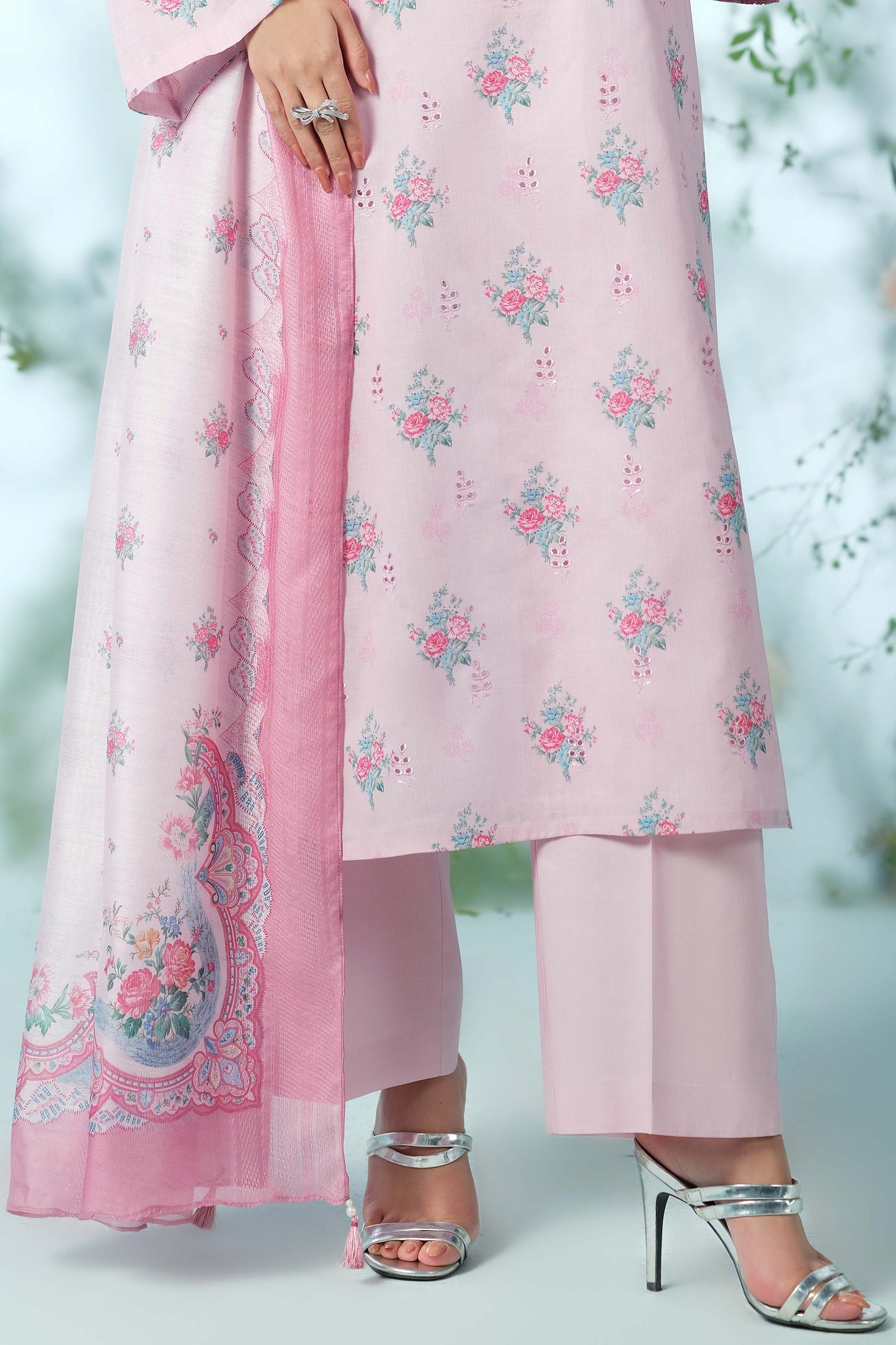 LAWN | EMBROIDERED