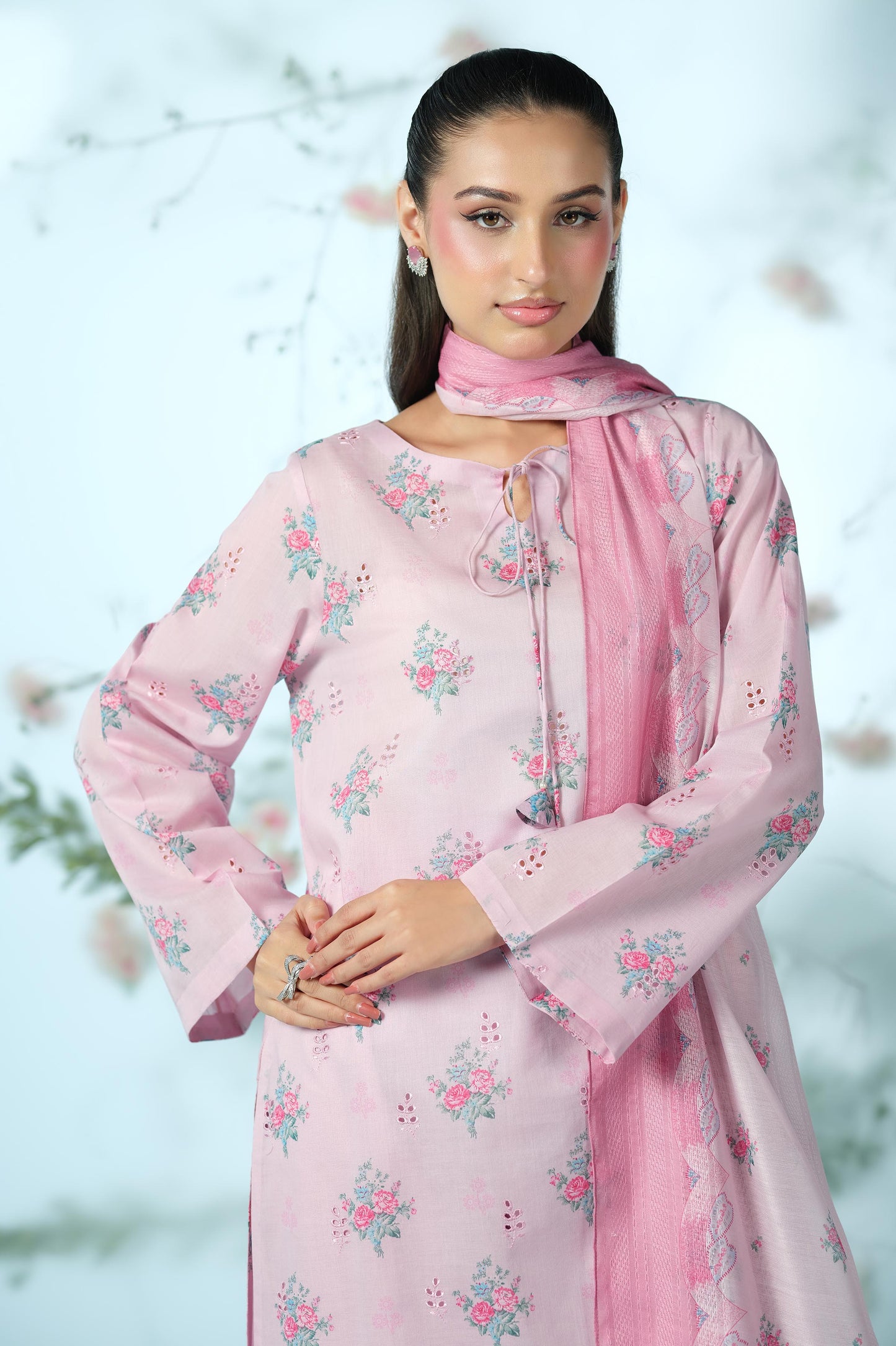 LAWN | EMBROIDERED