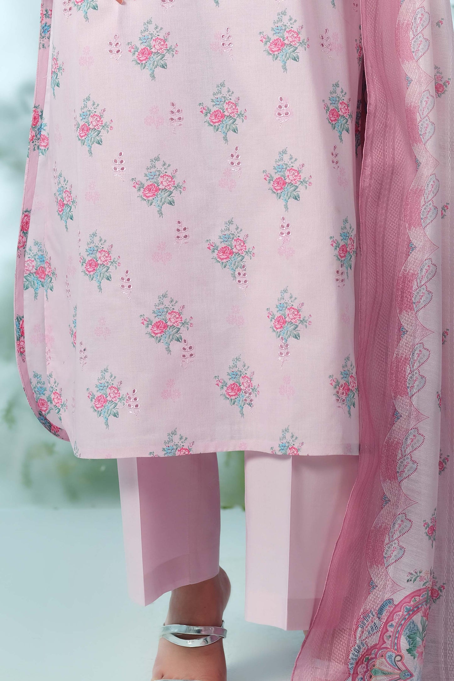 LAWN | EMBROIDERED