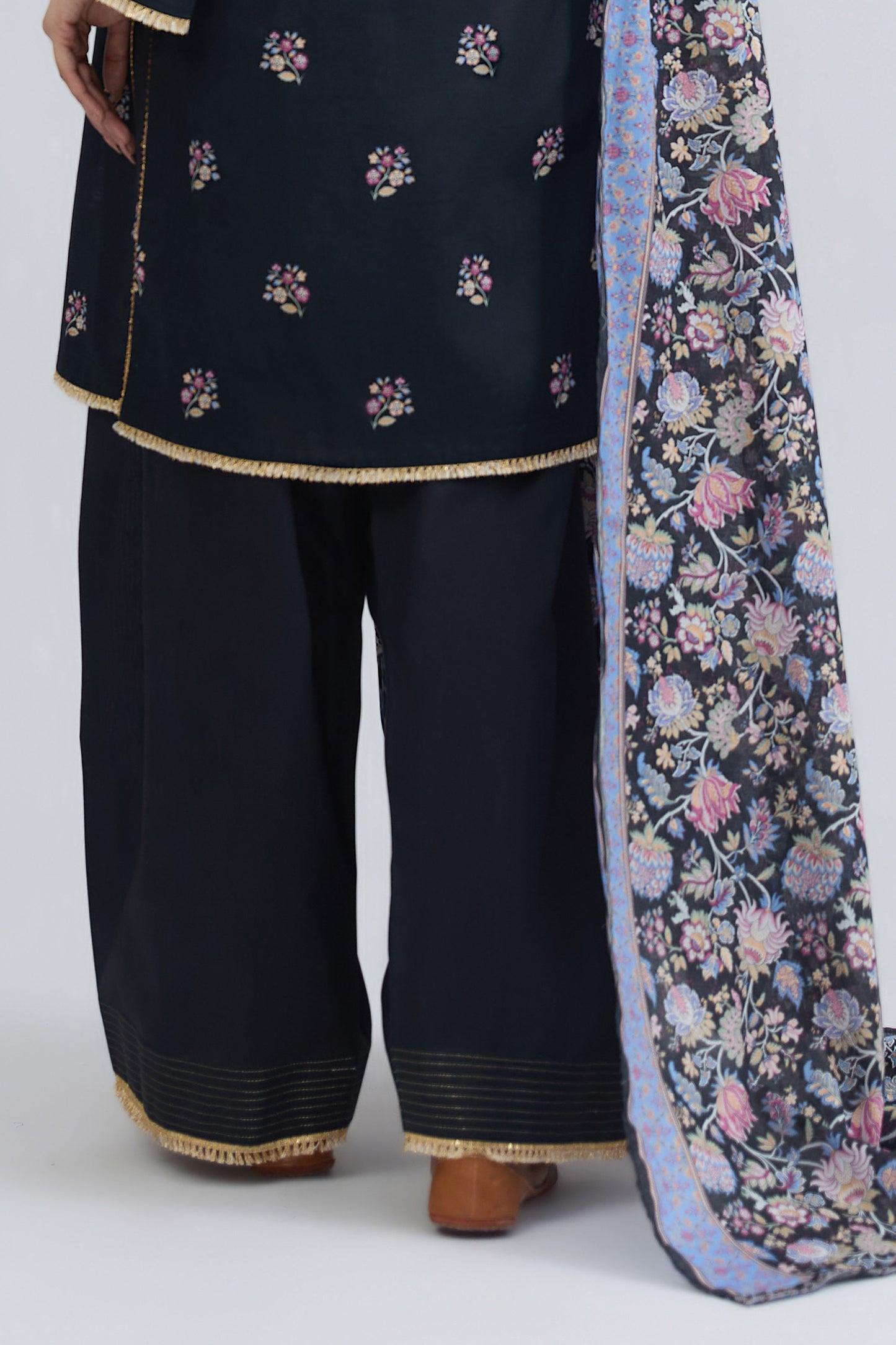 LAWN | PRINTED