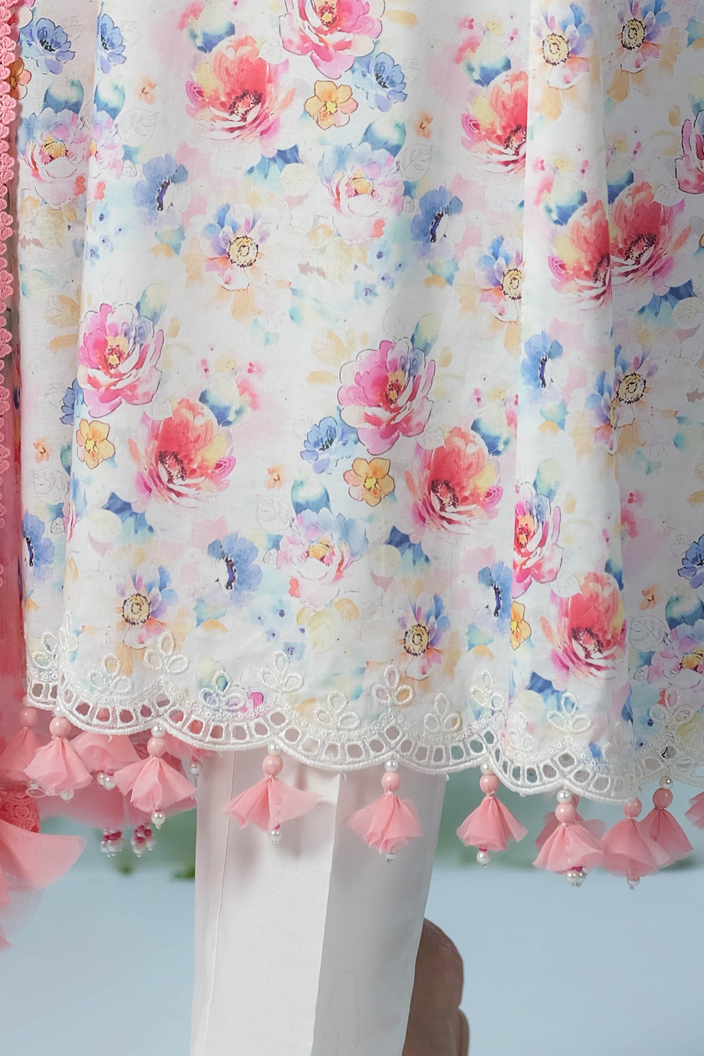 LAWN | EMBROIDERED