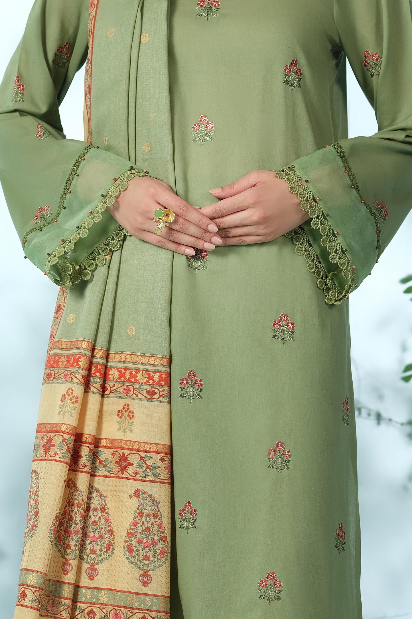 LAWN | EMBROIDERED
