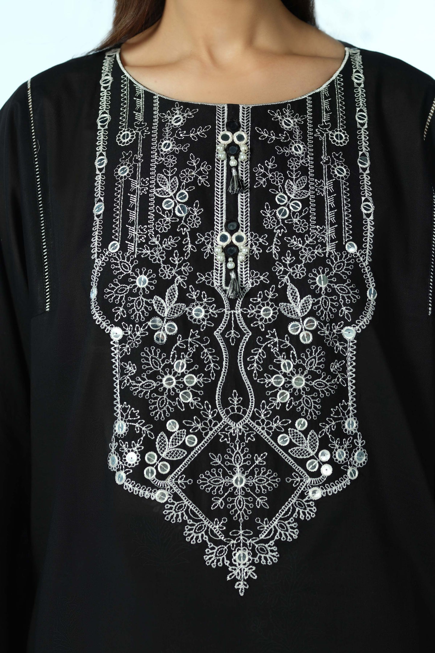 LAWN | EMBROIDERED