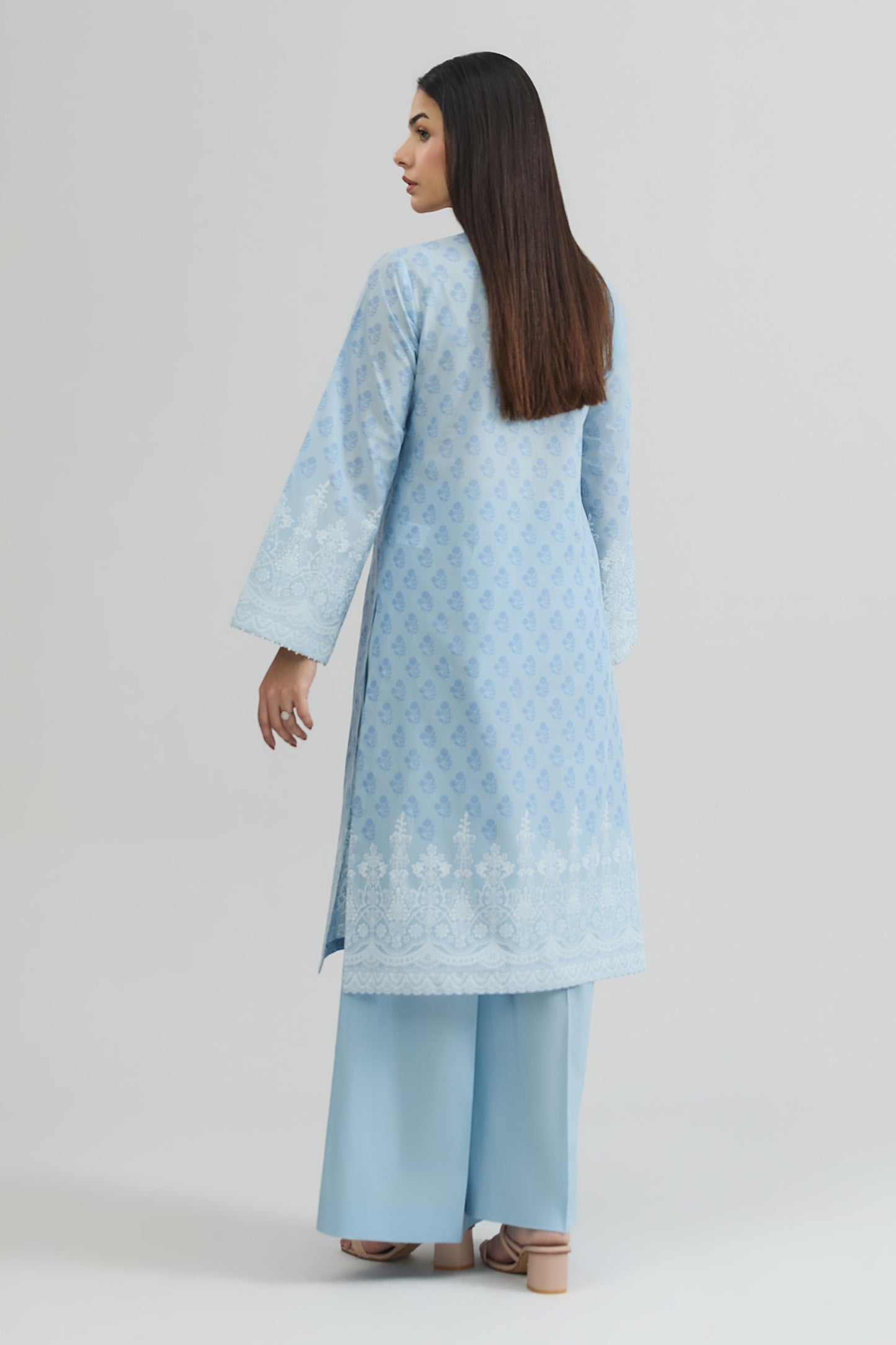 LAWN | EMBROIDERED