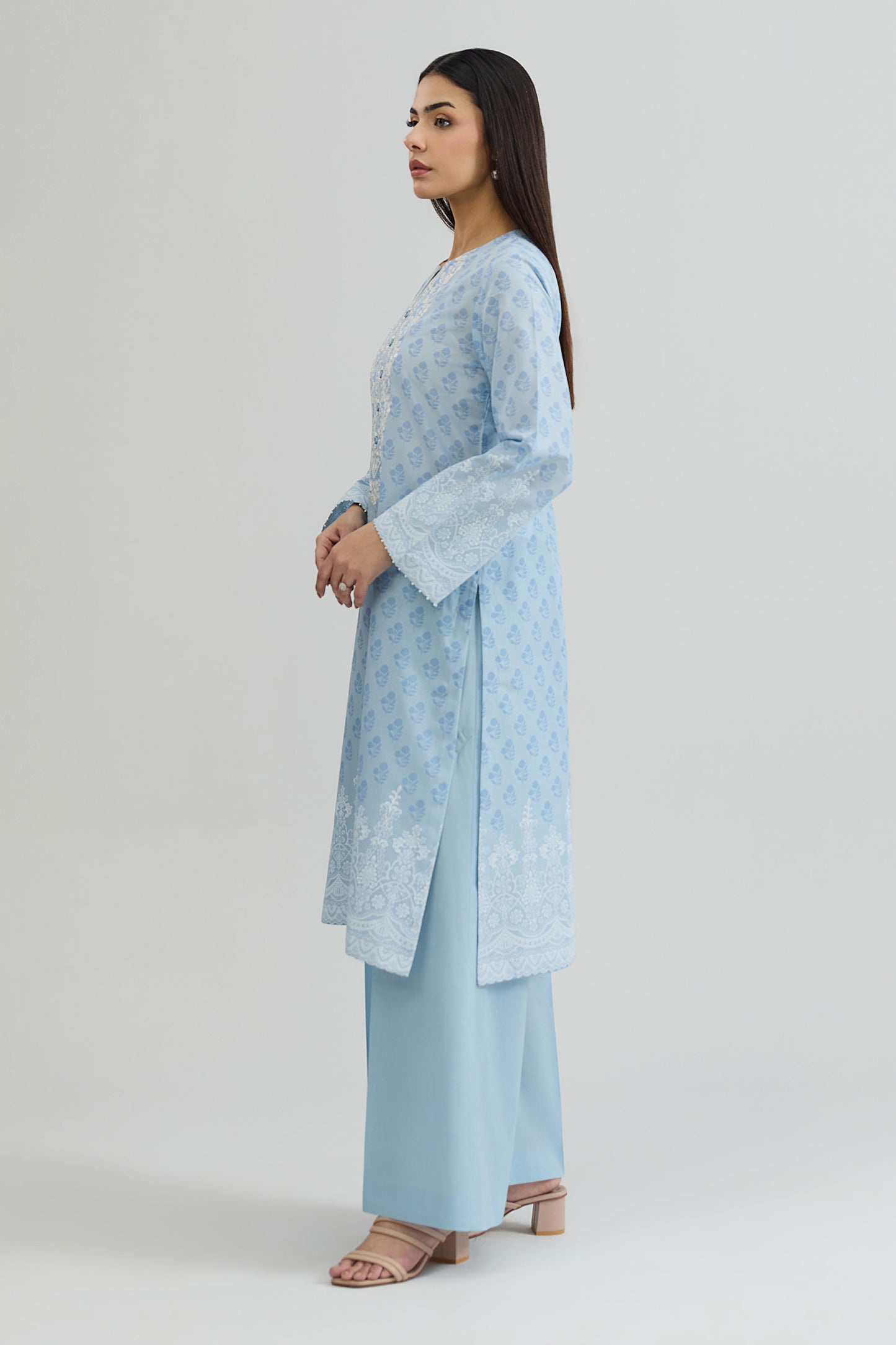 LAWN | EMBROIDERED
