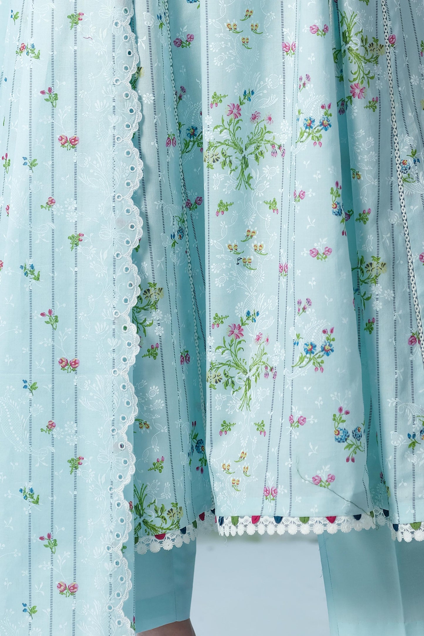 LAWN | EMBROIDERED