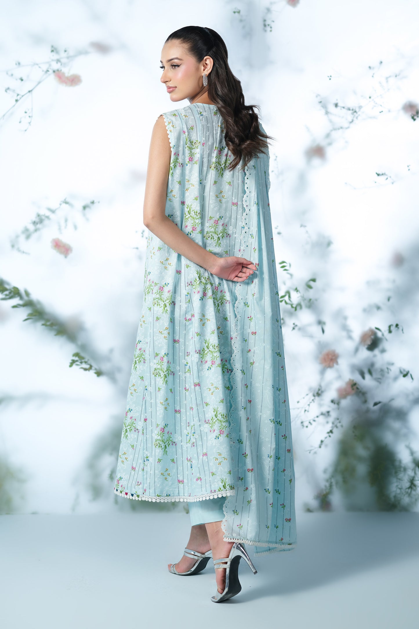 LAWN | EMBROIDERED