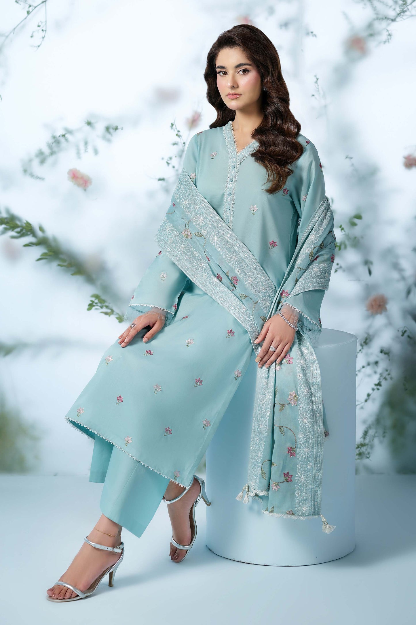 LAWN | EMBROIDERED