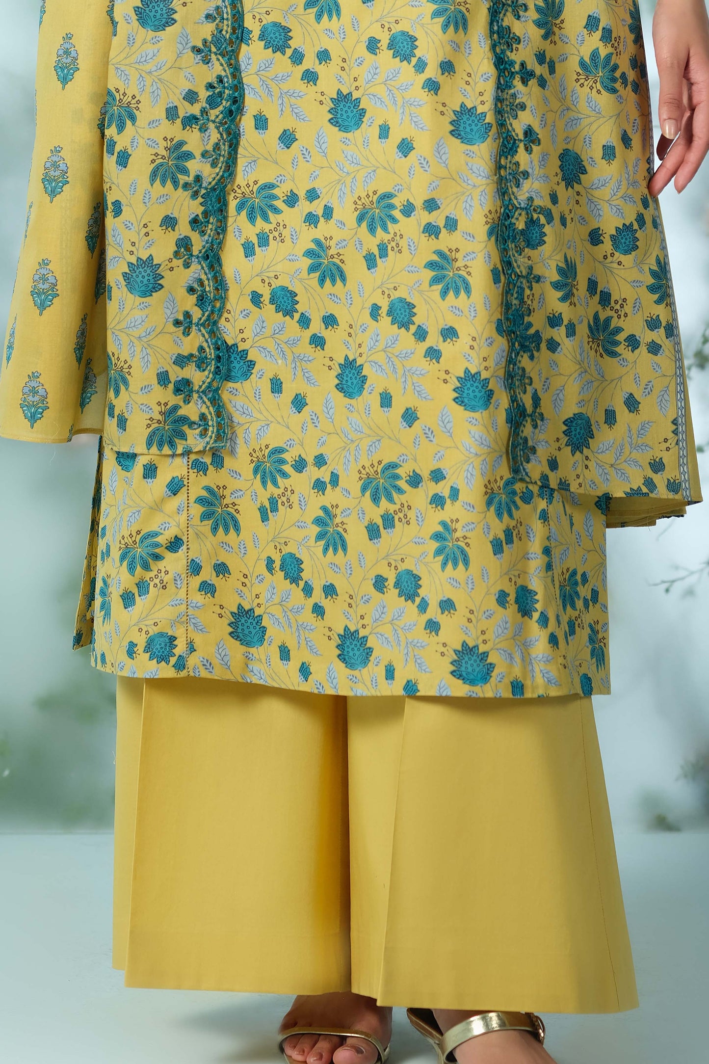 LAWN | EMBROIDERED